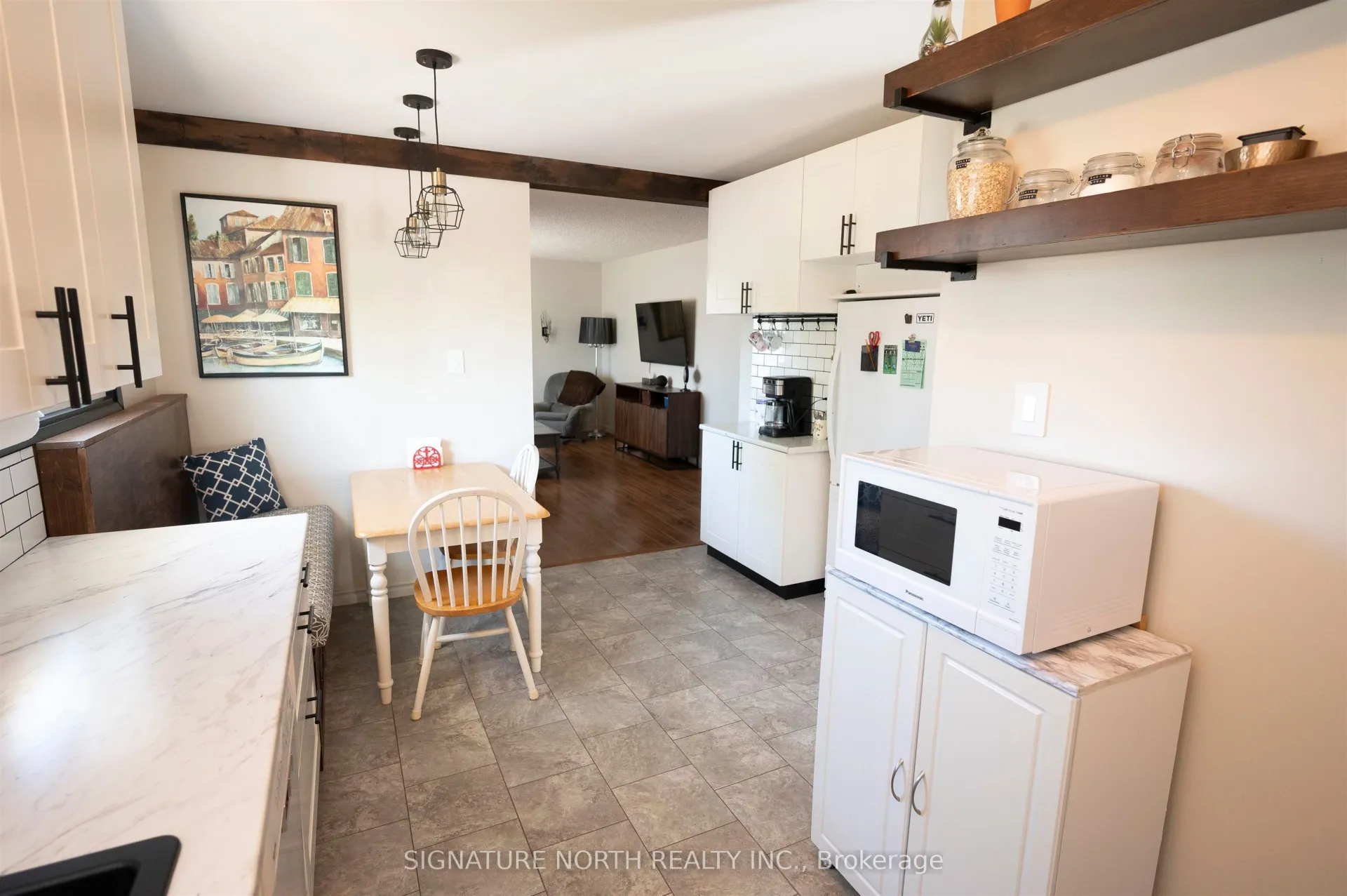 Photo 6 of 296 Sequoia Drive, Thunder Bay, Forest Park — HOMEH