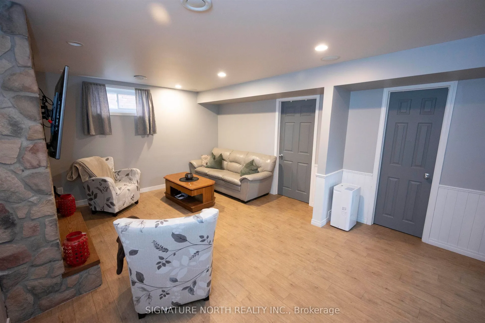 Photo 26 of 296 Sequoia Drive, Thunder Bay, Forest Park — HOMEH