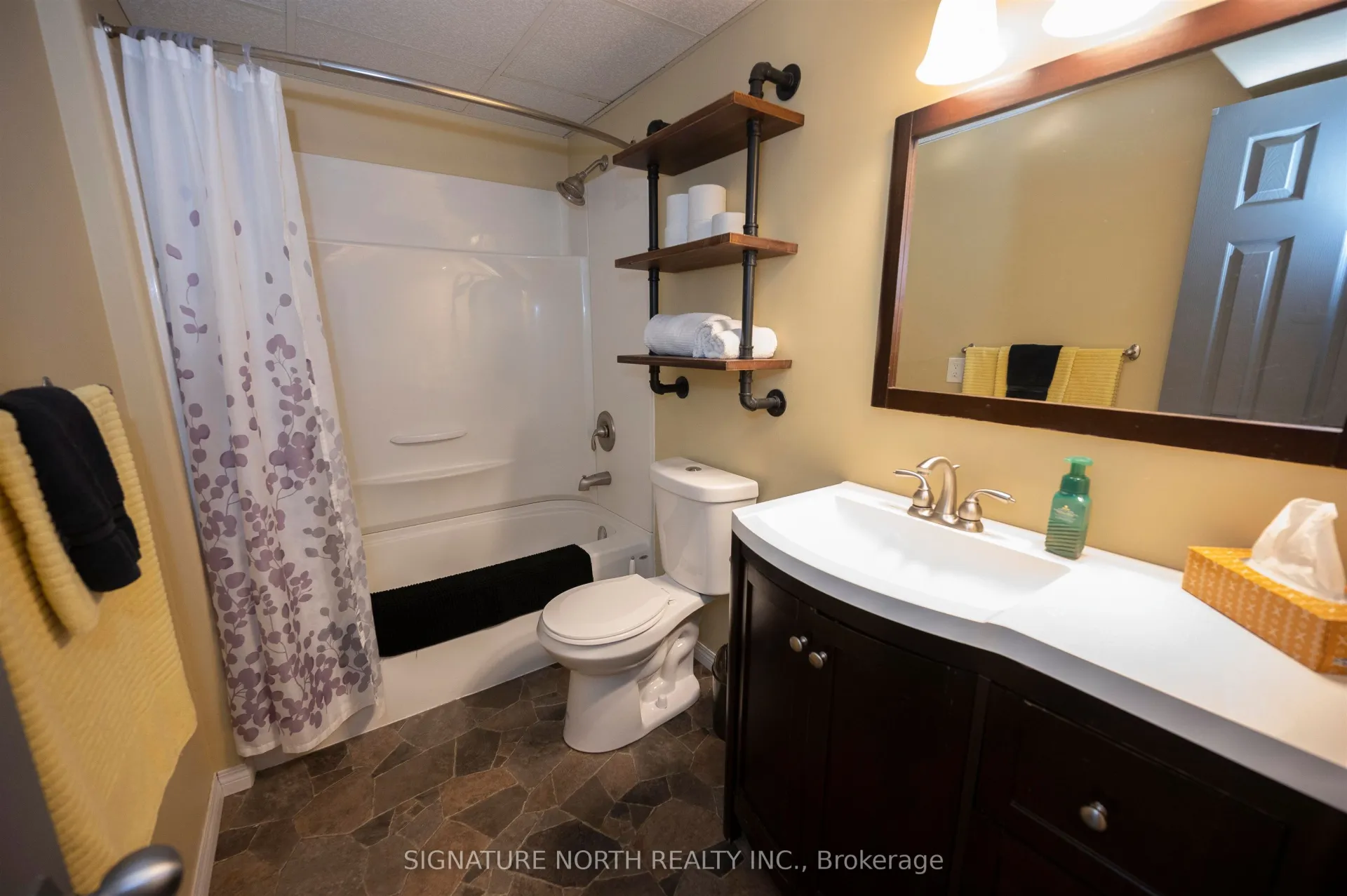 Photo 30 of 296 Sequoia Drive, Thunder Bay, Forest Park — HOMEH