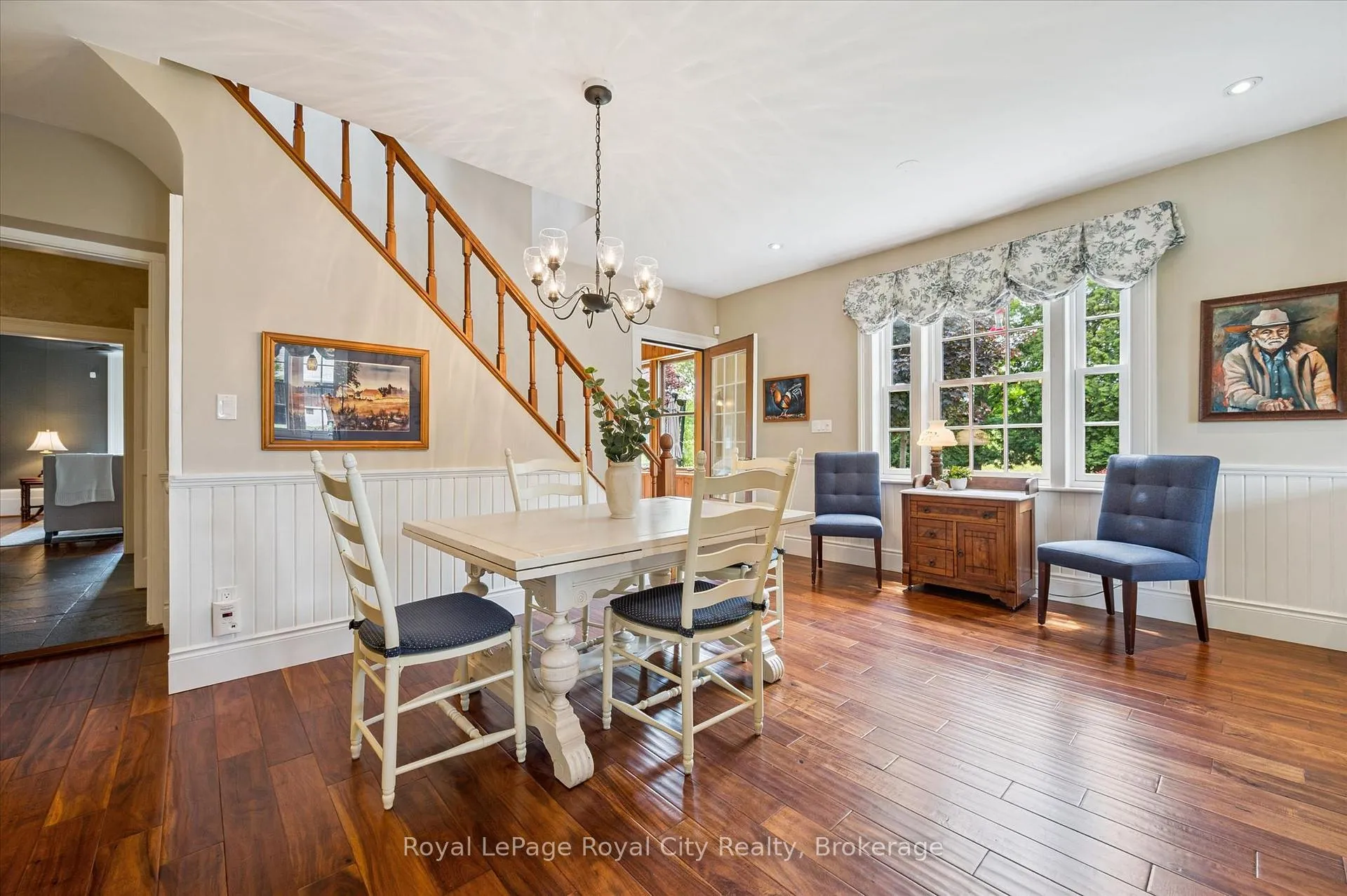 Photo 5 of 551 Campbellville Road, Hamilton, Rural Flamborough — HOMEH