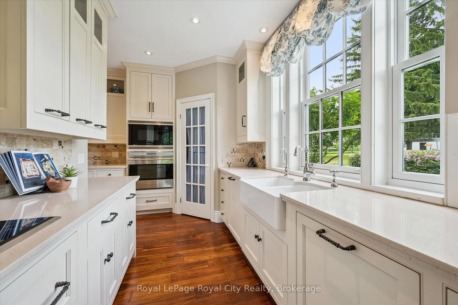 Photo 6 of 551 Campbellville Road, Hamilton, Rural Flamborough — HOMEH