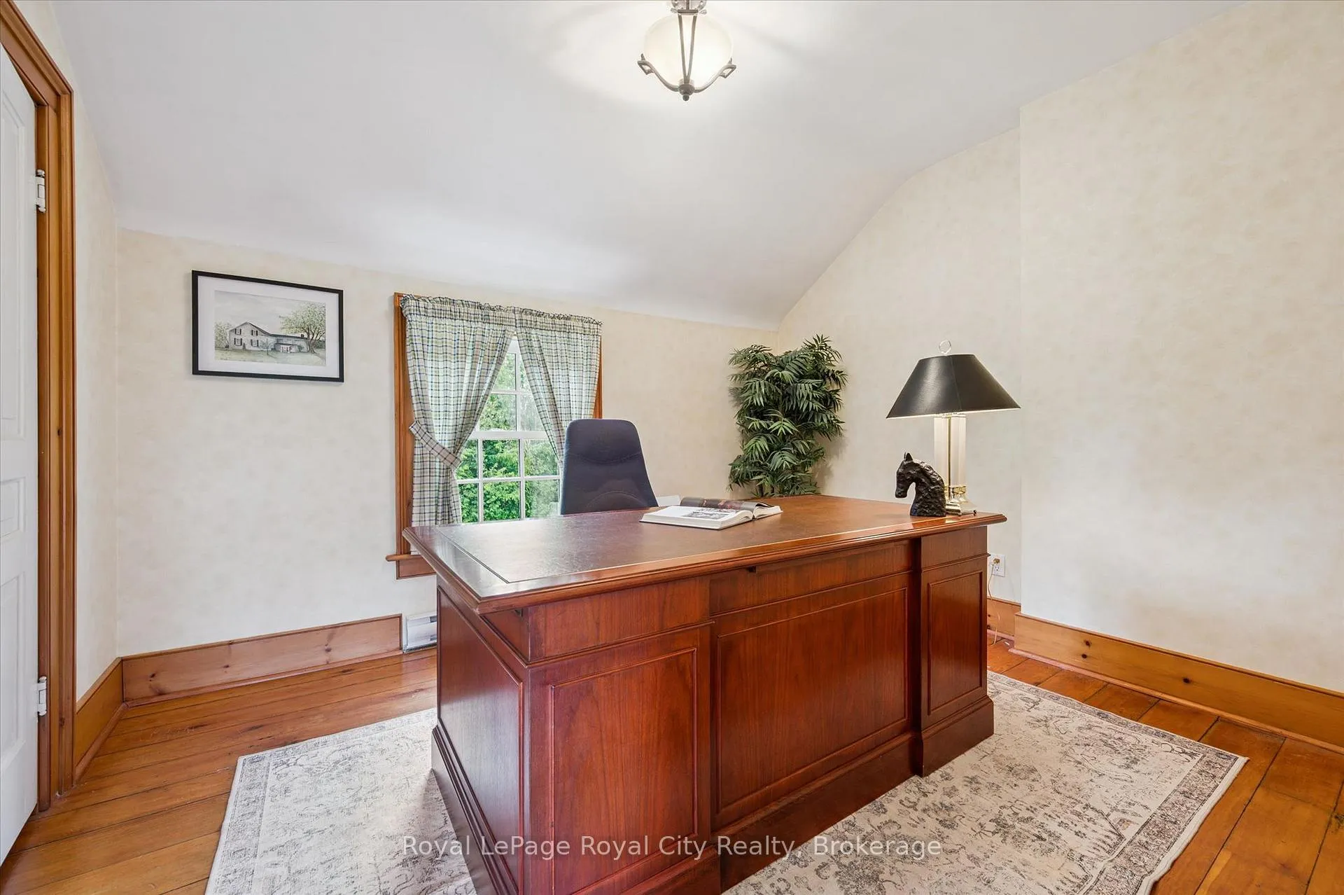 Photo 24 of 551 Campbellville Road, Hamilton, Rural Flamborough — HOMEH