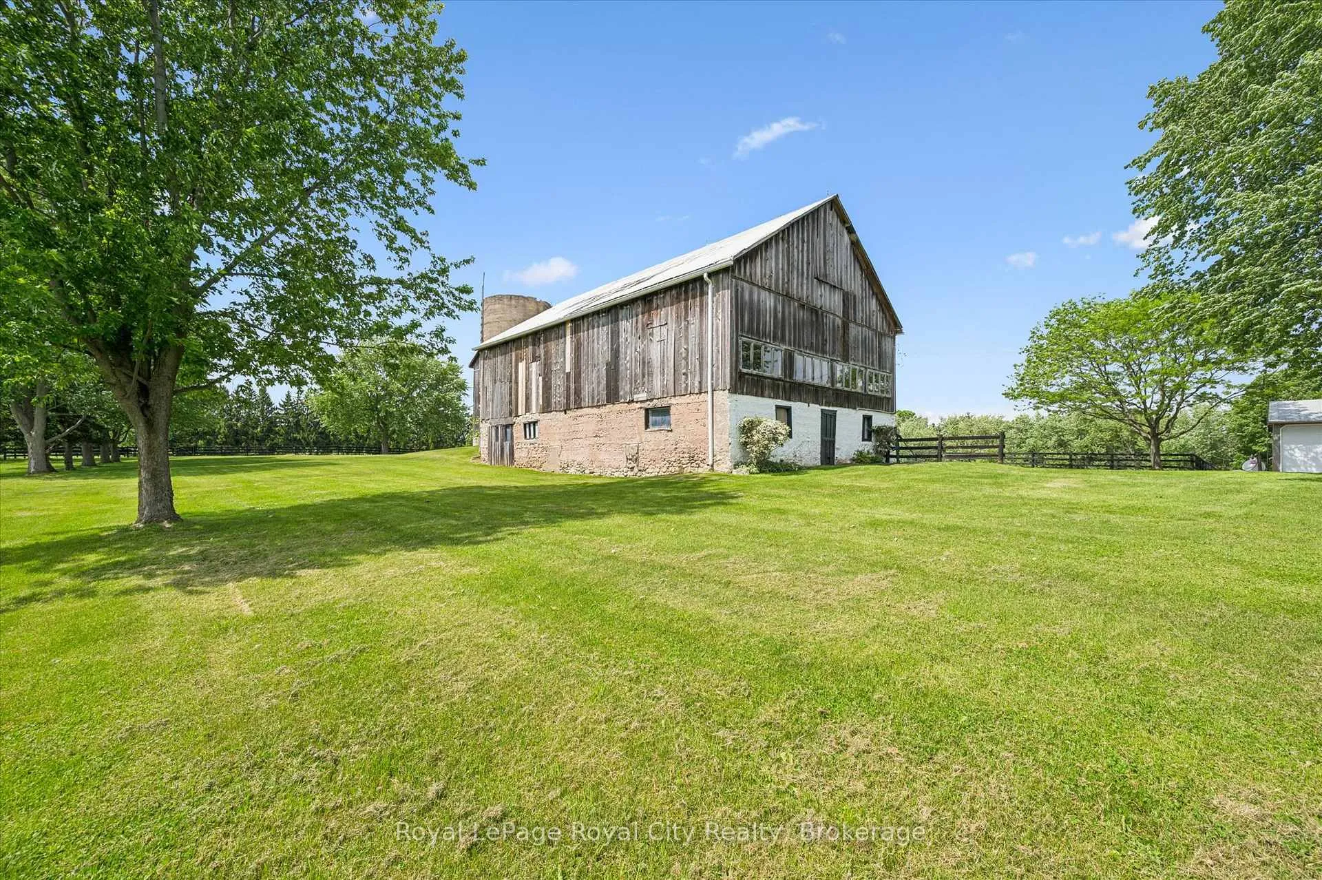 Photo 36 of 551 Campbellville Road, Hamilton, Rural Flamborough — HOMEH