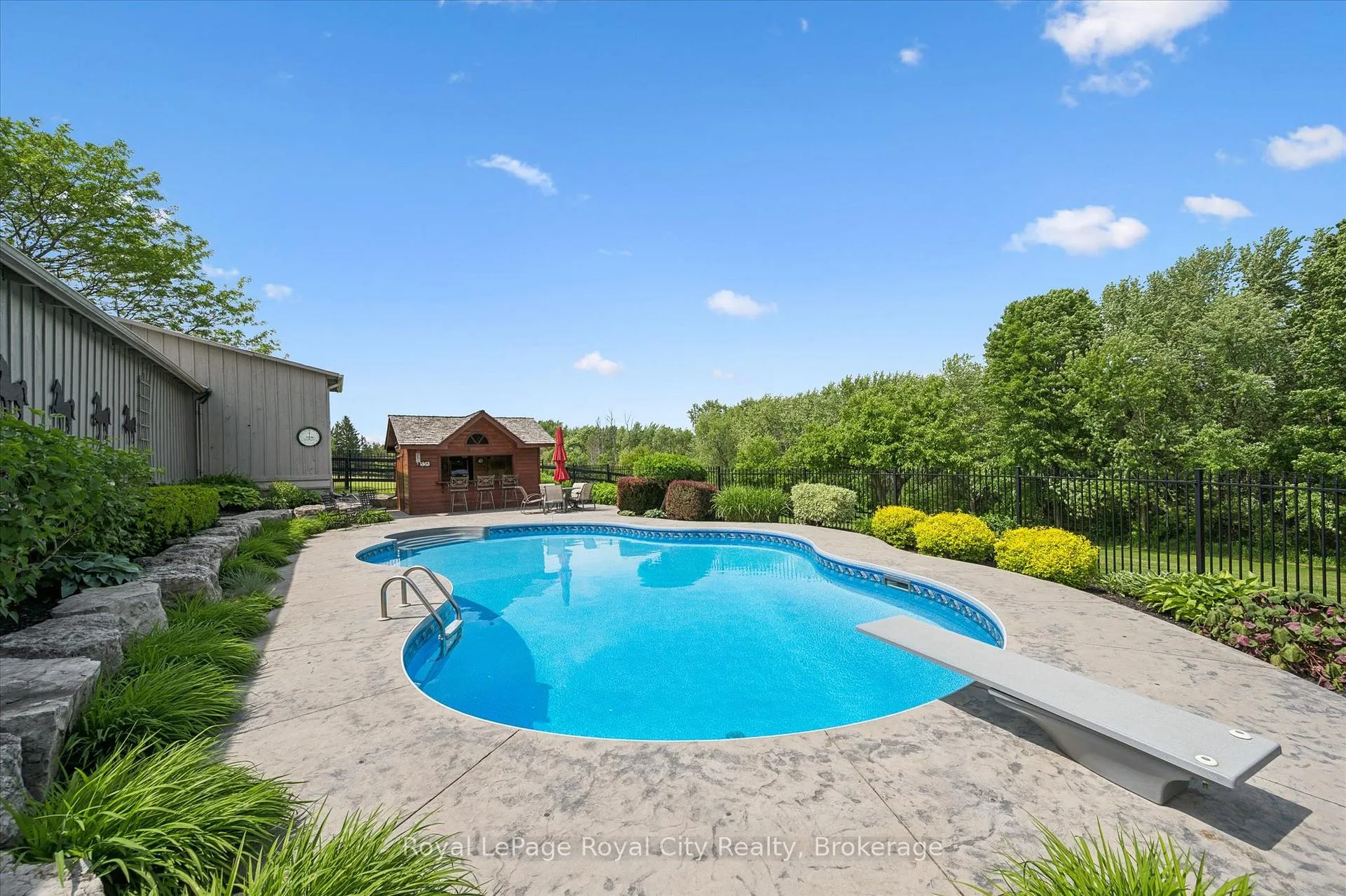 Photo 43 of 551 Campbellville Road, Hamilton, Rural Flamborough — HOMEH