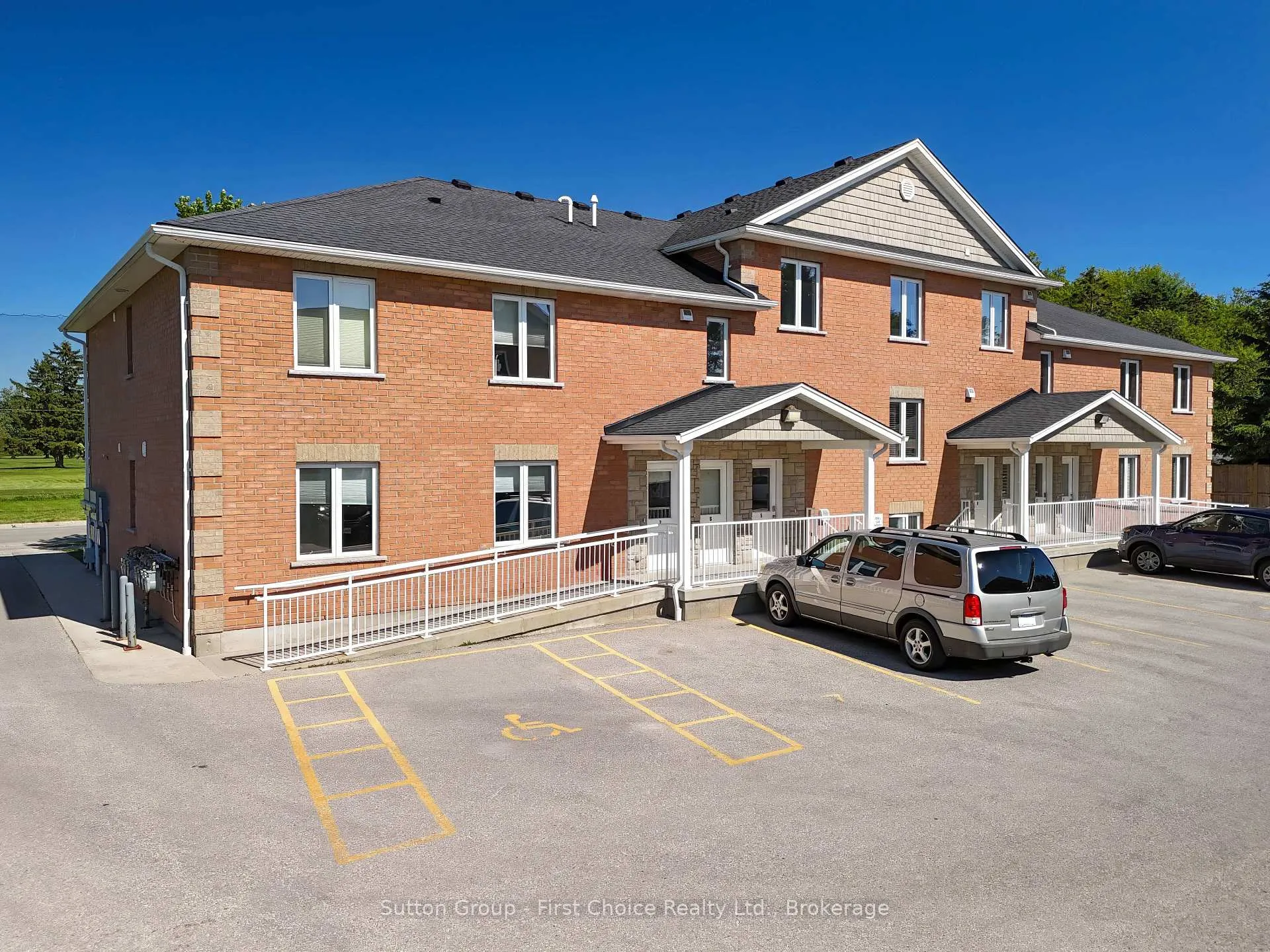 Photo 3 of Unit 3, 148 Borden Street, Stratford — HOMEH