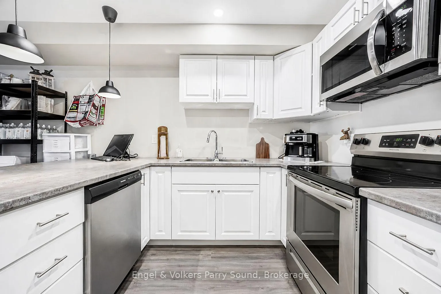 Photo 27 of 6 Lawrence Street, Parry Sound — HOMEH