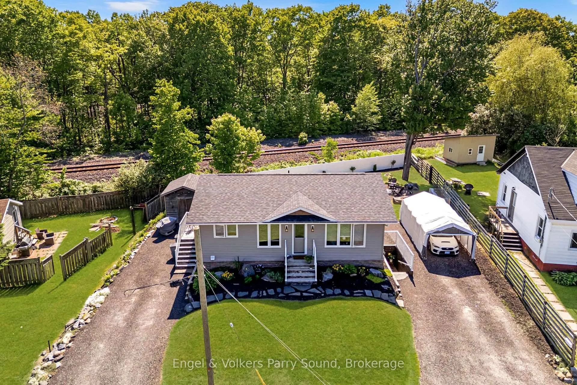 Photo 42 of 6 Lawrence Street, Parry Sound — HOMEH