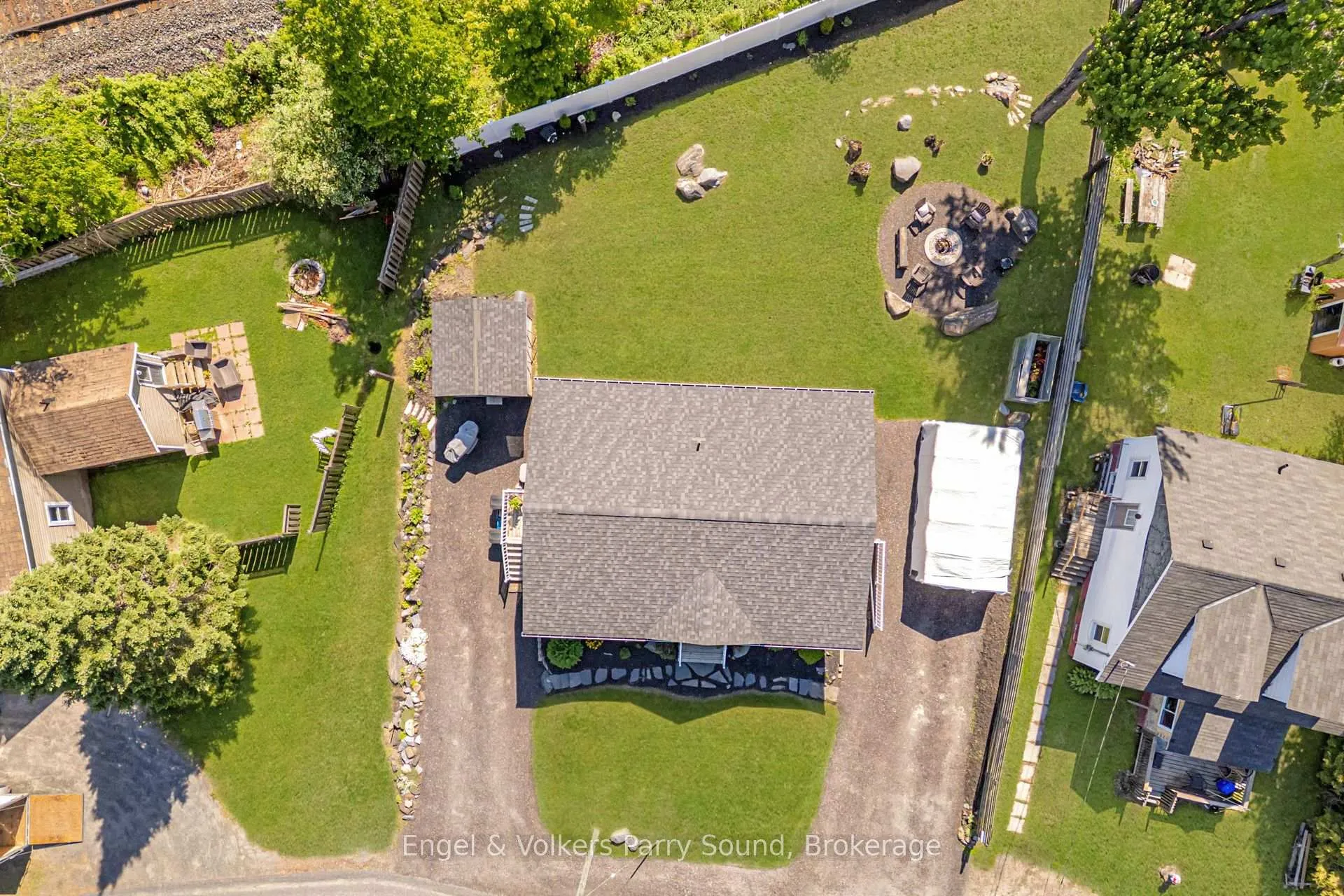 Photo 44 of 6 Lawrence Street, Parry Sound — HOMEH