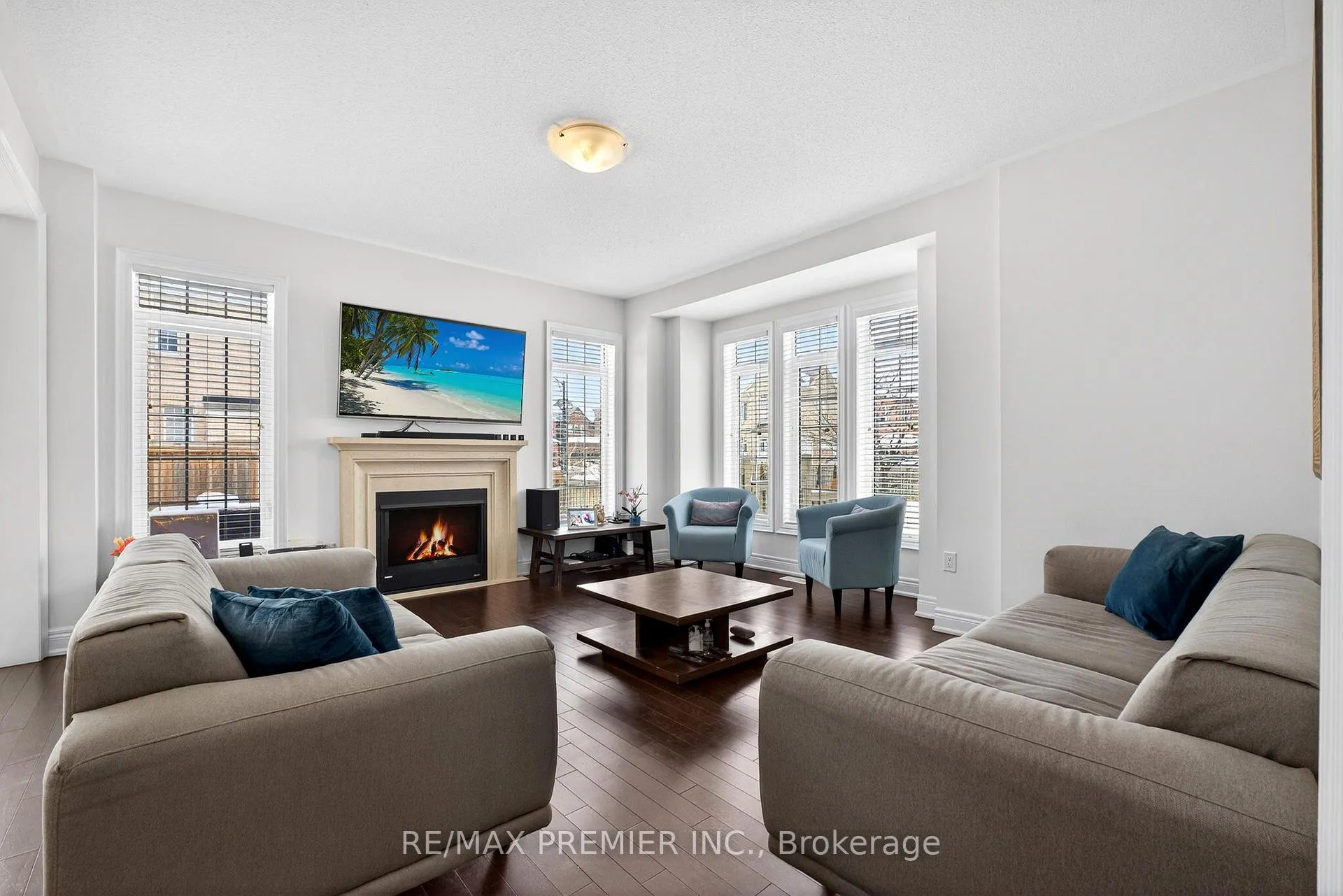 Photo 12 of 66 Red Tree Drive, Vaughan, Kleinburg — HOMEH