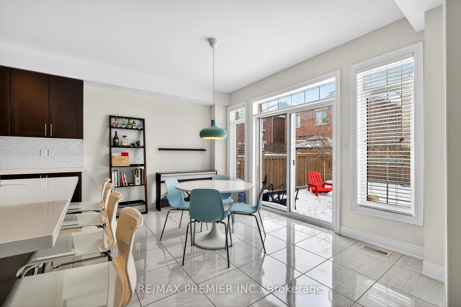 Photo 14 of 66 Red Tree Drive, Vaughan, Kleinburg — HOMEH