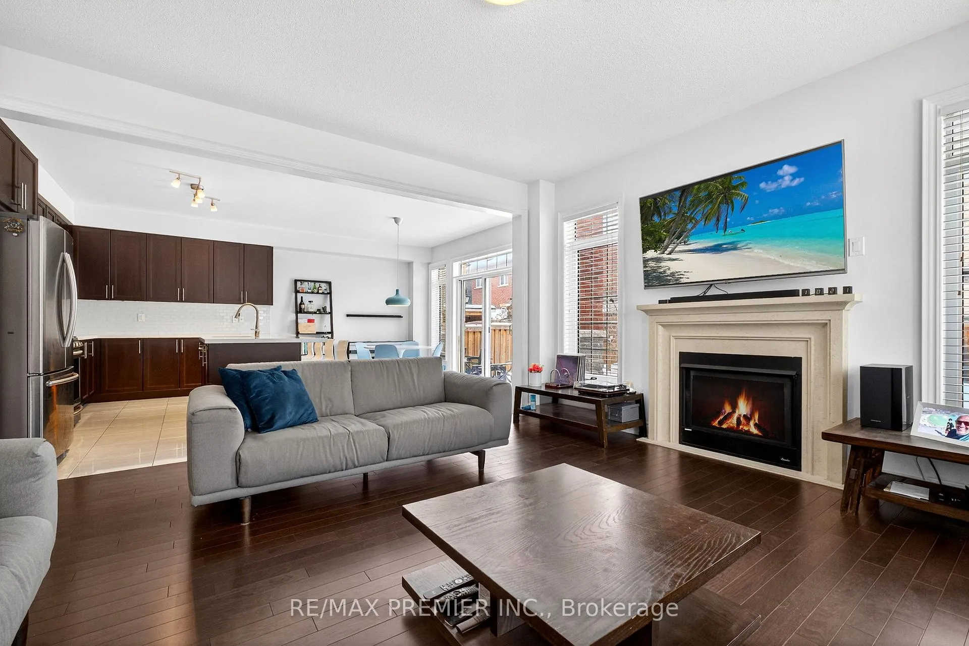 Photo 15 of 66 Red Tree Drive, Vaughan, Kleinburg — HOMEH