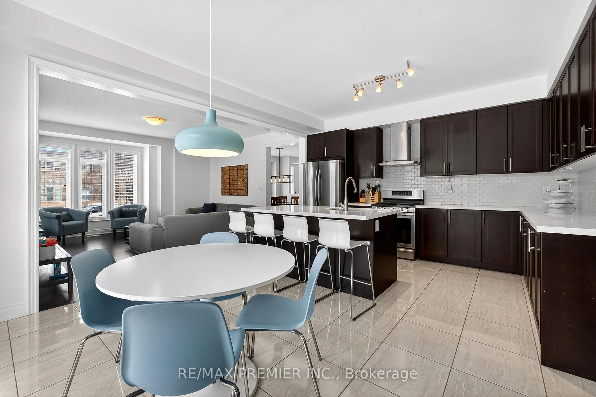 Photo 17 of 66 Red Tree Drive, Vaughan, Kleinburg — HOMEH