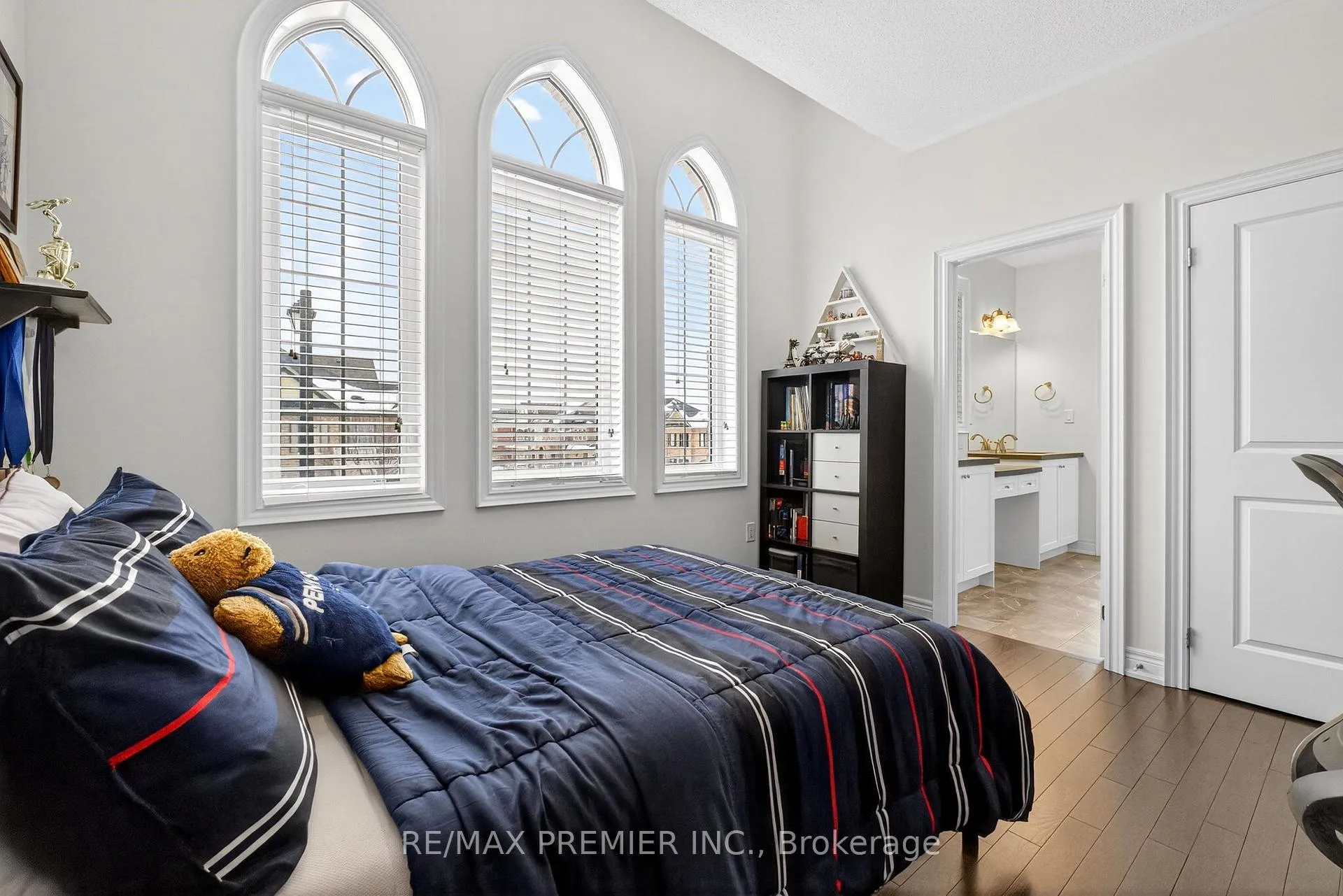Photo 25 of 66 Red Tree Drive, Vaughan, Kleinburg — HOMEH