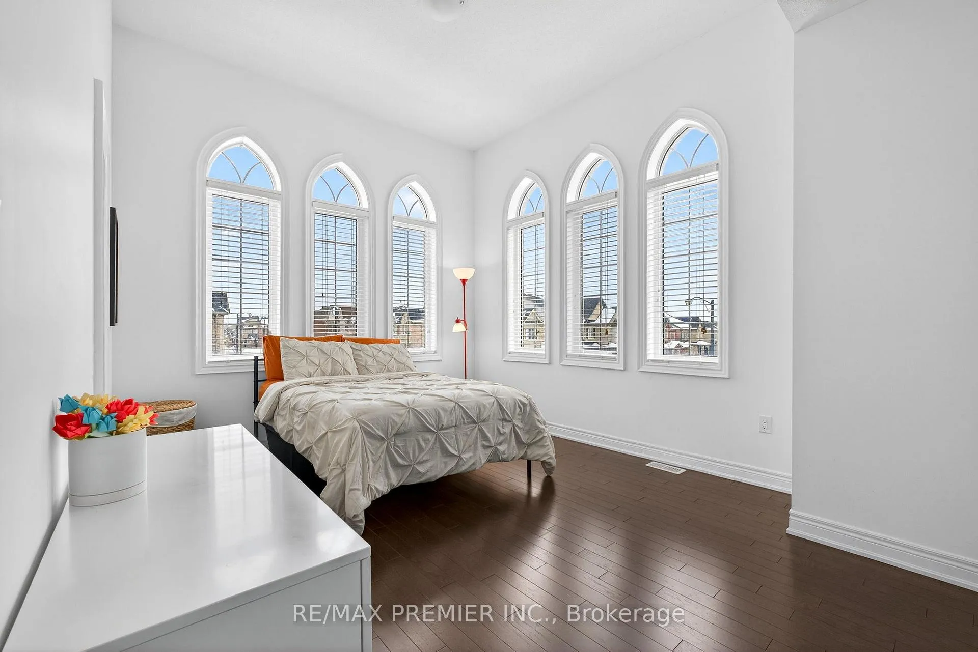 Photo 29 of 66 Red Tree Drive, Vaughan, Kleinburg — HOMEH