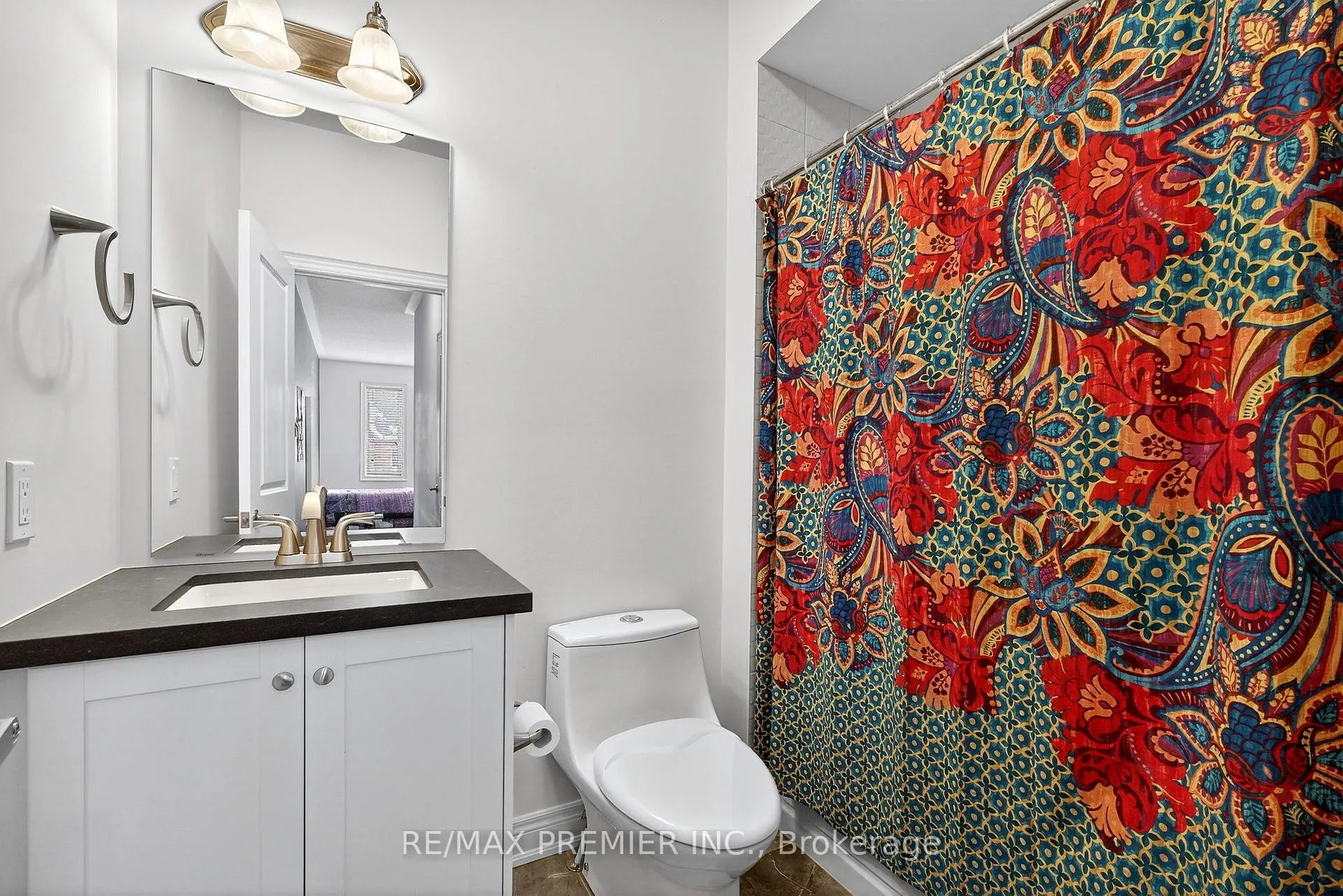 Photo 34 of 66 Red Tree Drive, Vaughan, Kleinburg — HOMEH