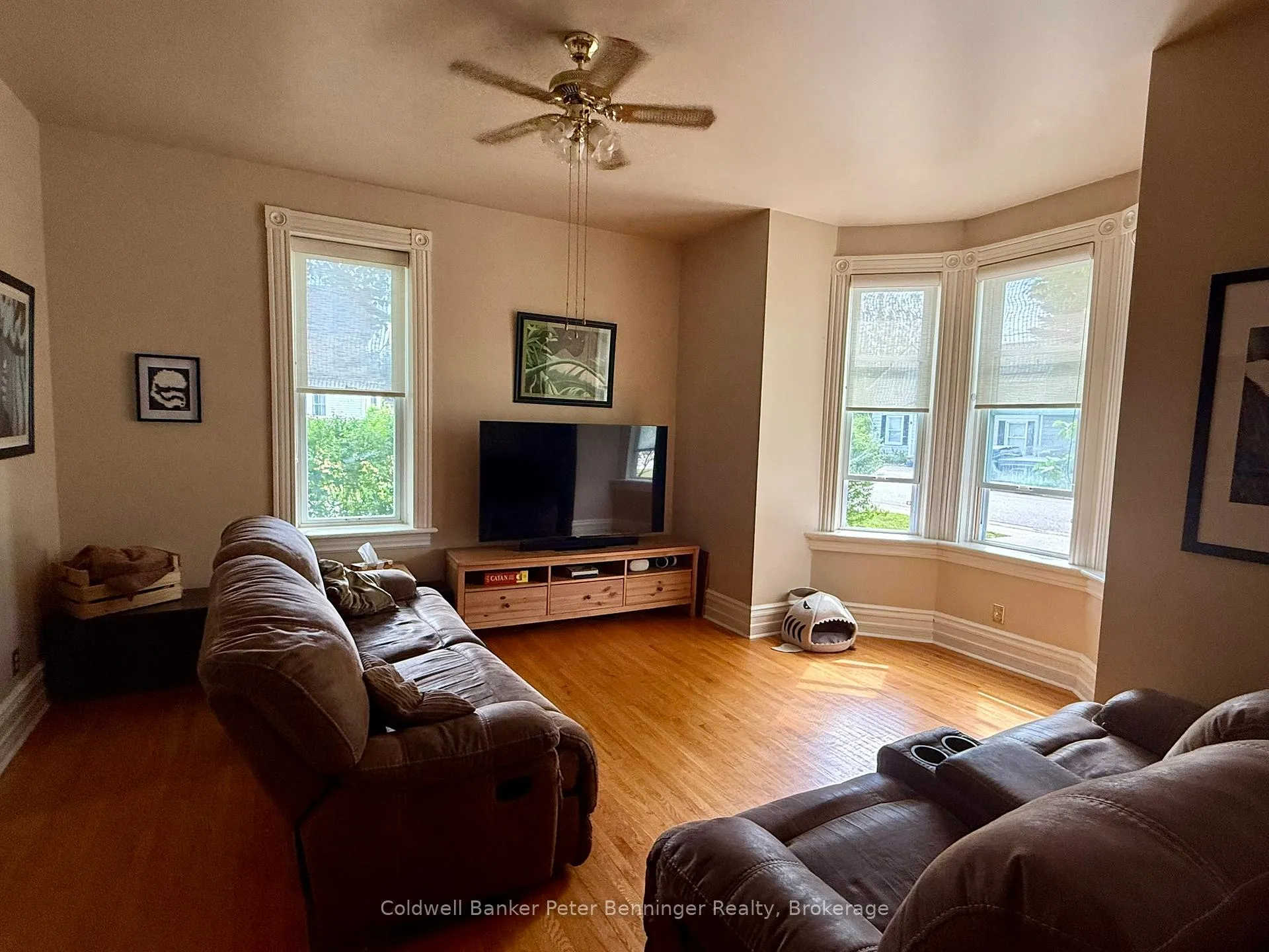 Photo 9 of 612 Colborne Street, Brockton — HOMEH