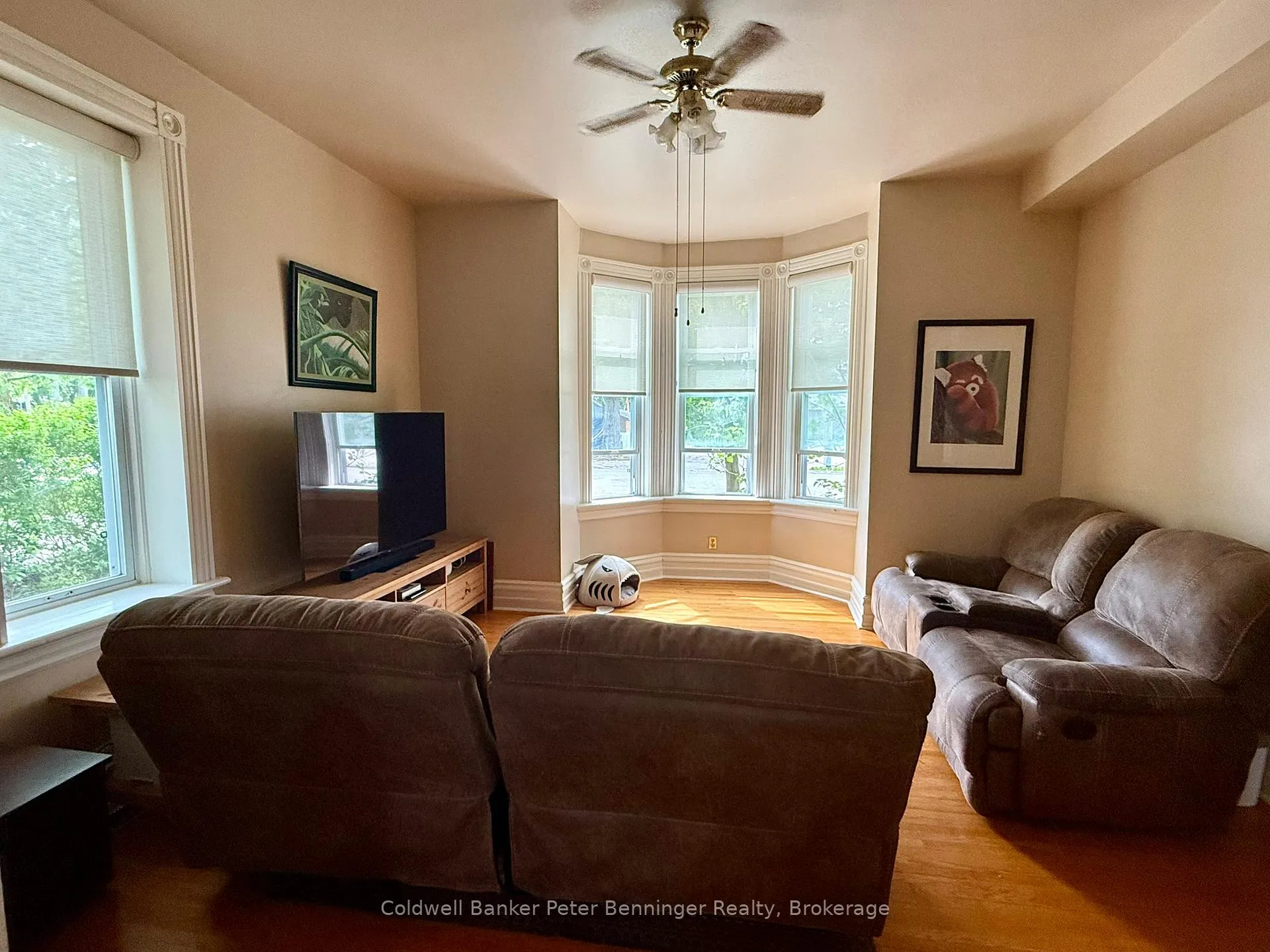 Photo 11 of 612 Colborne Street, Brockton — HOMEH
