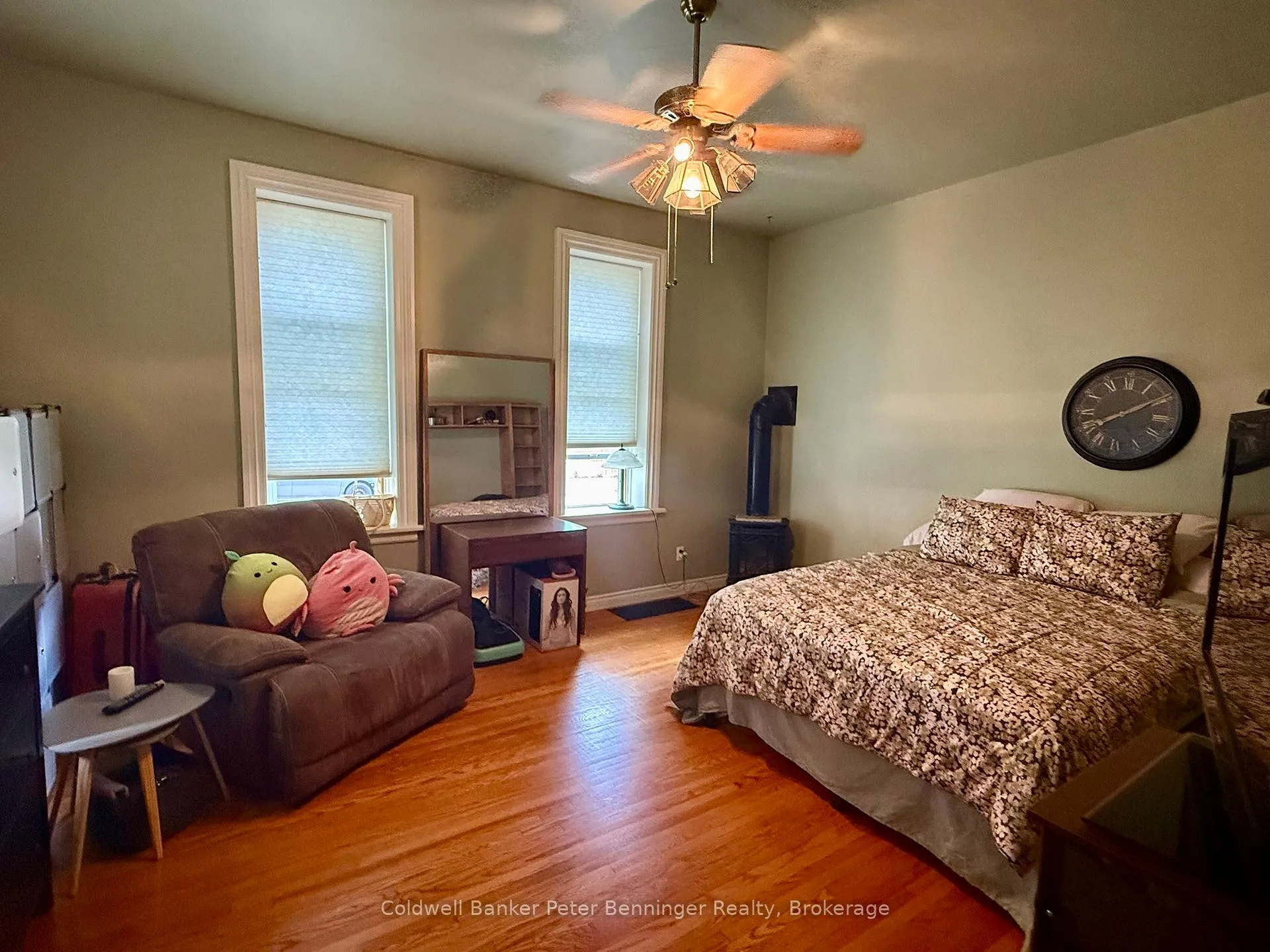 Photo 13 of 612 Colborne Street, Brockton — HOMEH
