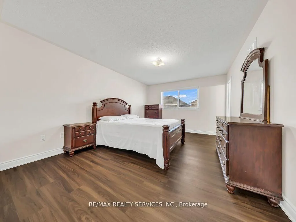 Photo 17 of 15 Lockburn Crescent, Brampton, Fletcher's Meadow — HOMEH