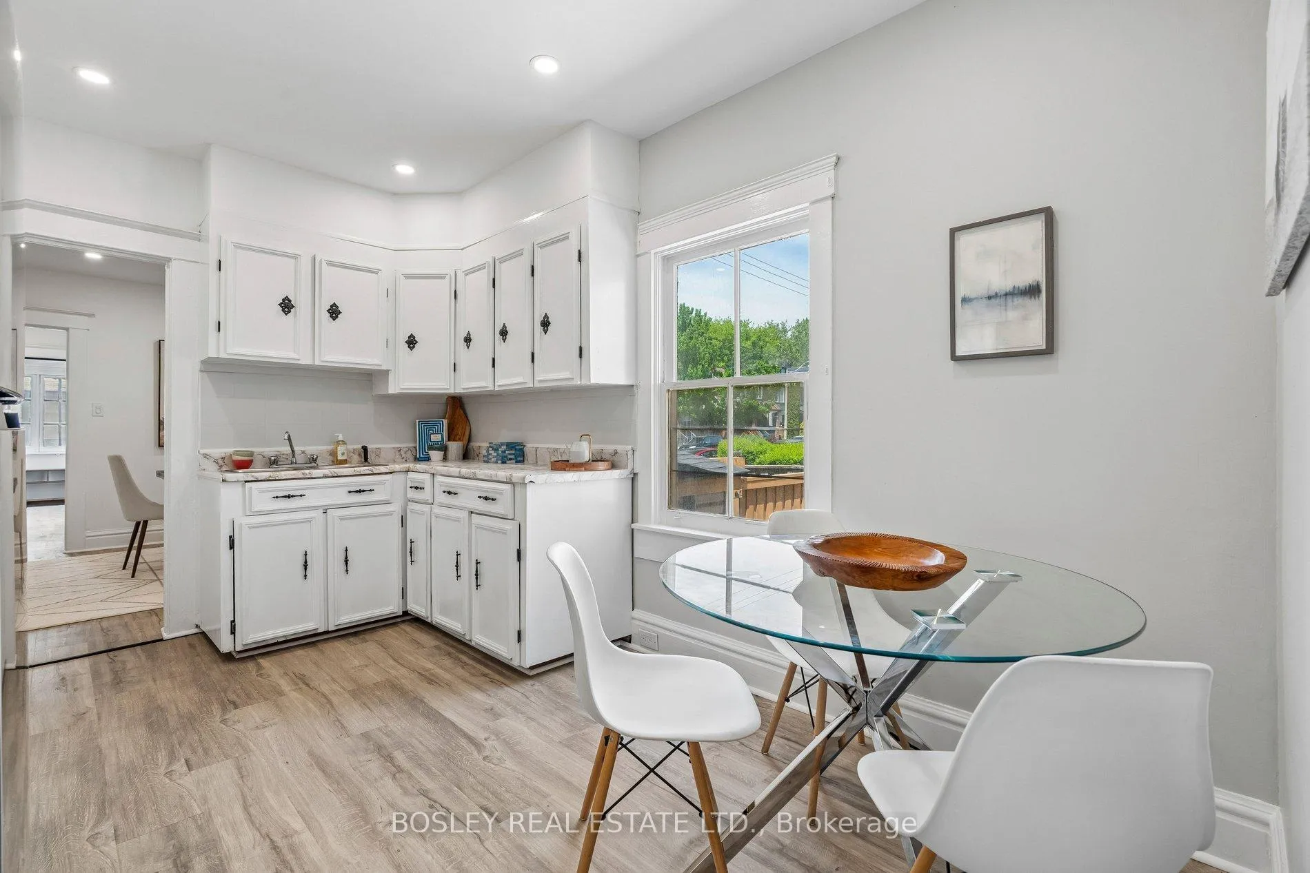 Photo 10 of 11 Pape Avenue, Toronto, South Riverdale — HOMEH