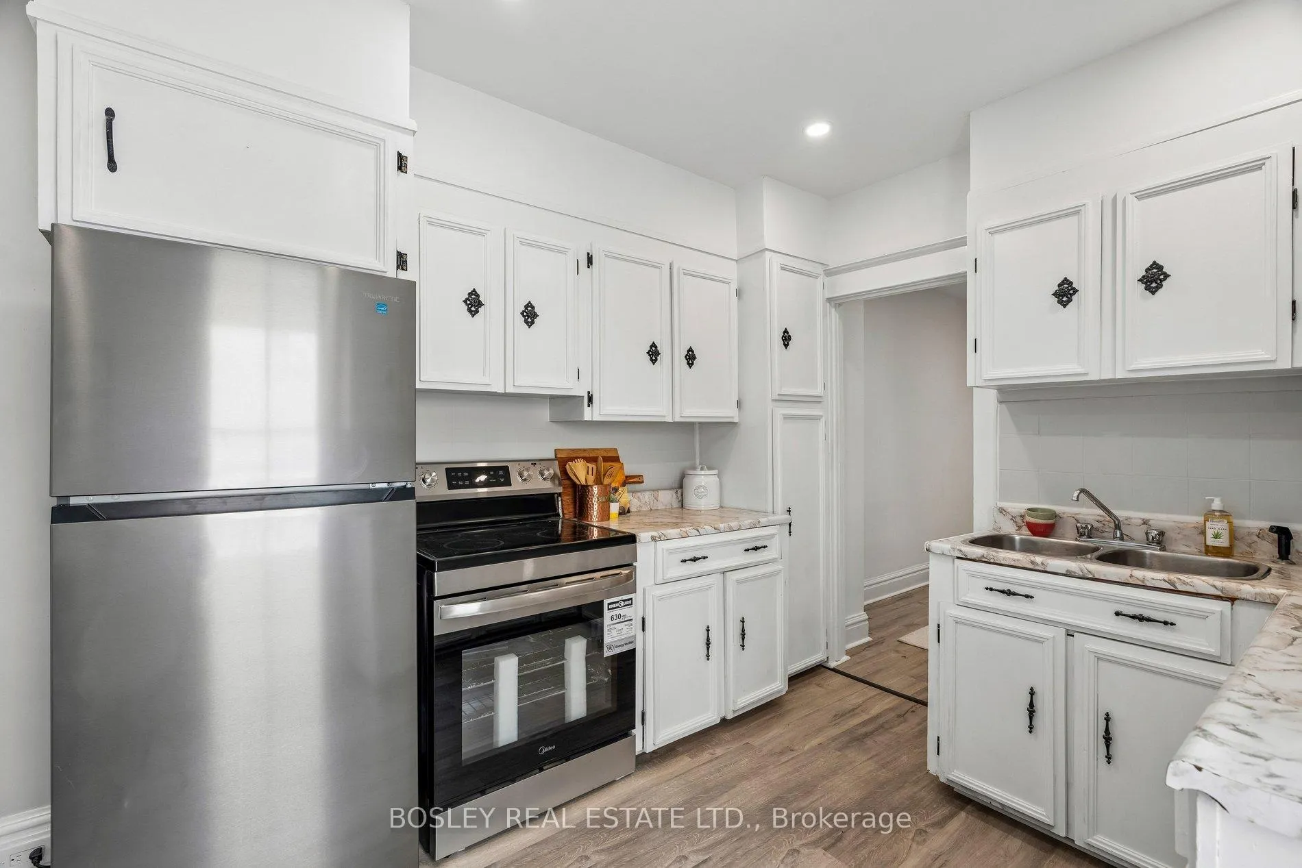 Photo 12 of 11 Pape Avenue, Toronto, South Riverdale — HOMEH
