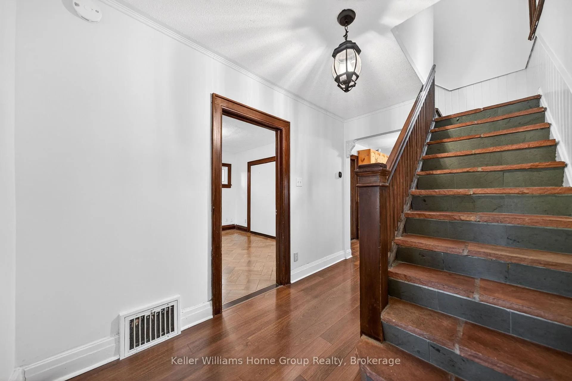 Photo 21 of 483 Woolwich Street, Guelph, Exhibition Park — HOMEH