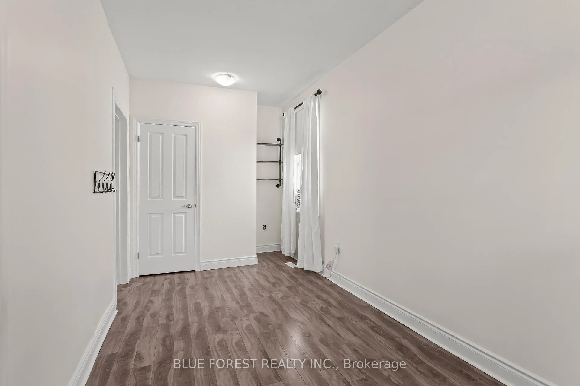 Photo 18 of 832 Queens Avenue, London, East G — HOMEH