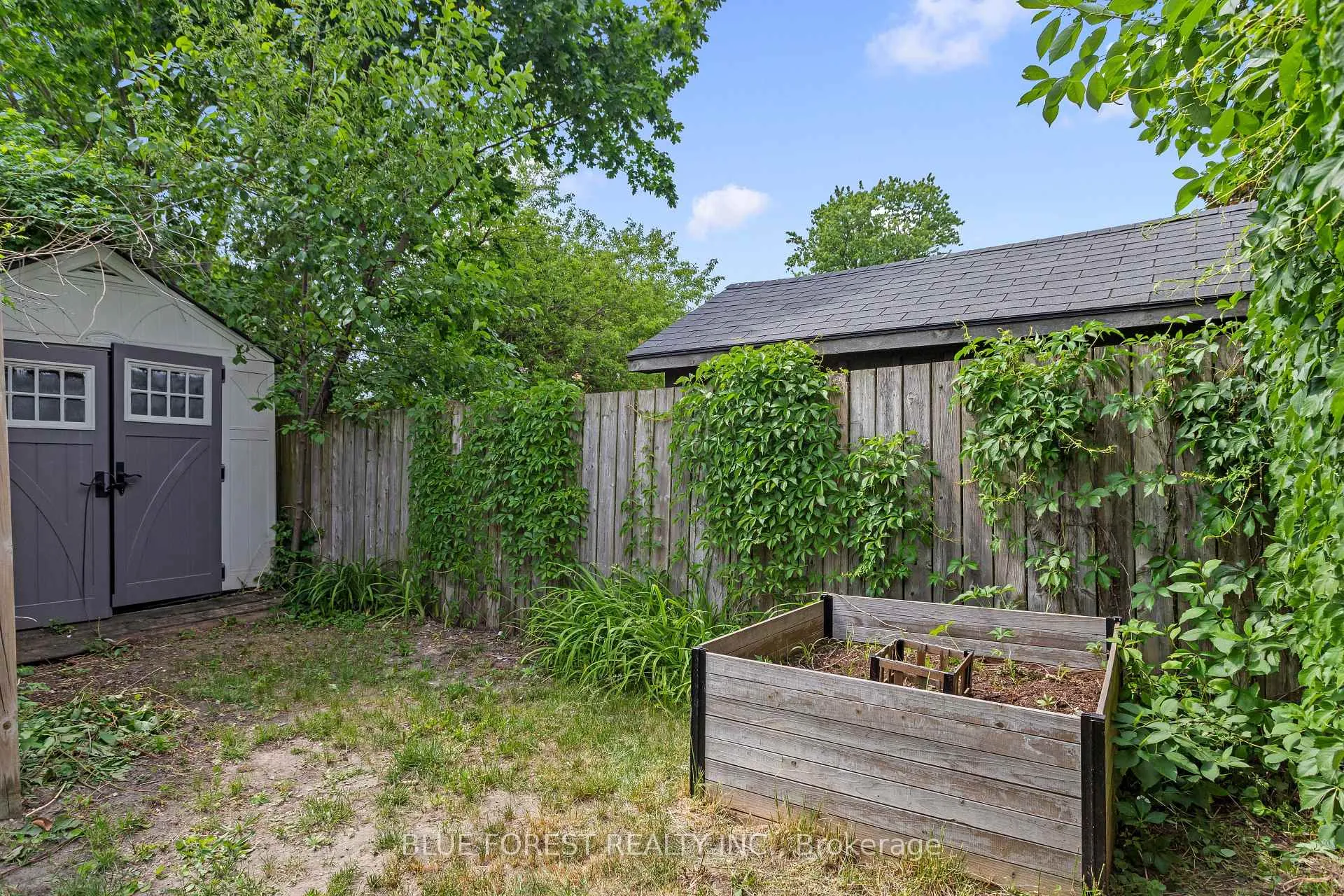 Photo 33 of 832 Queens Avenue, London, East G — HOMEH