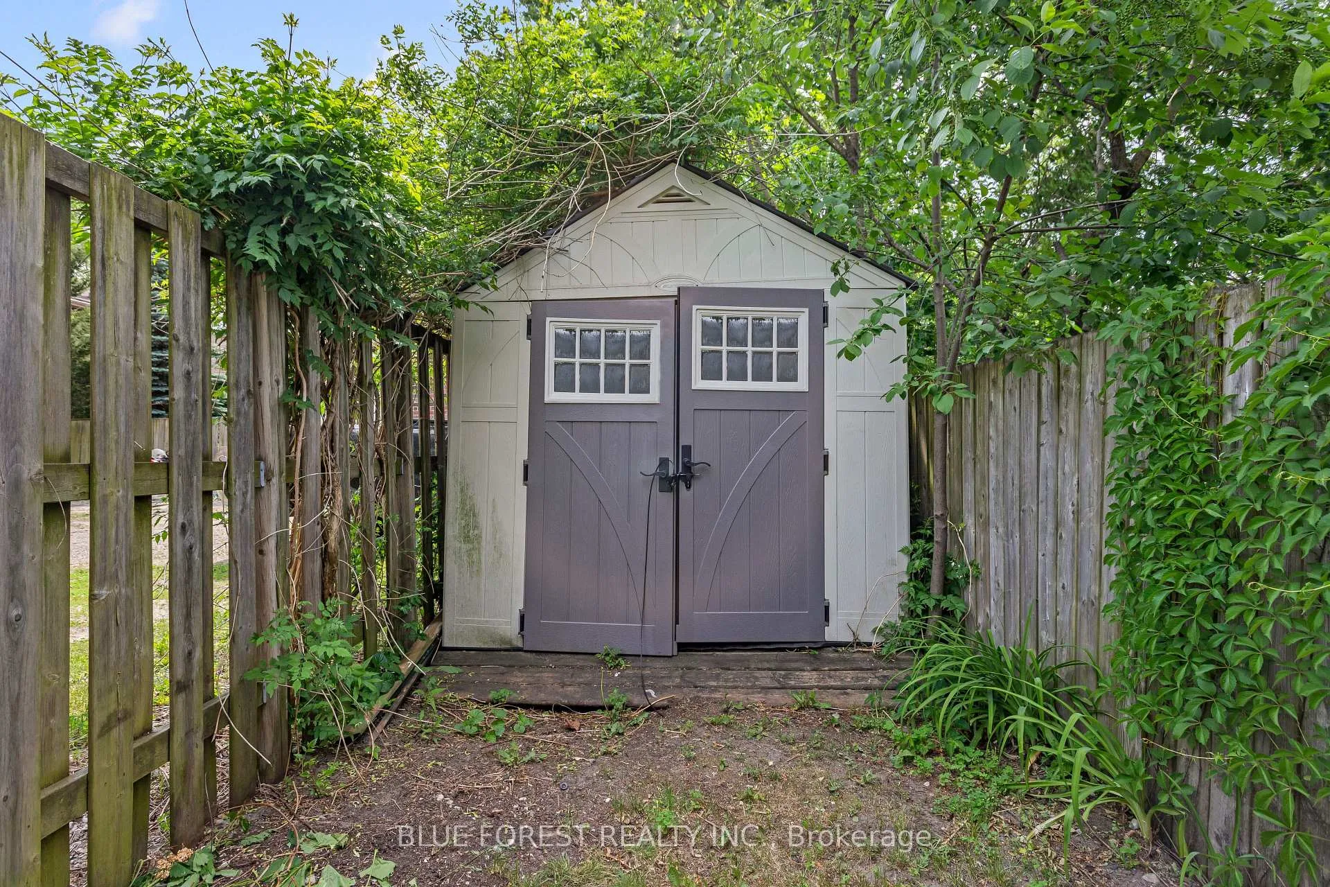 Photo 34 of 832 Queens Avenue, London, East G — HOMEH