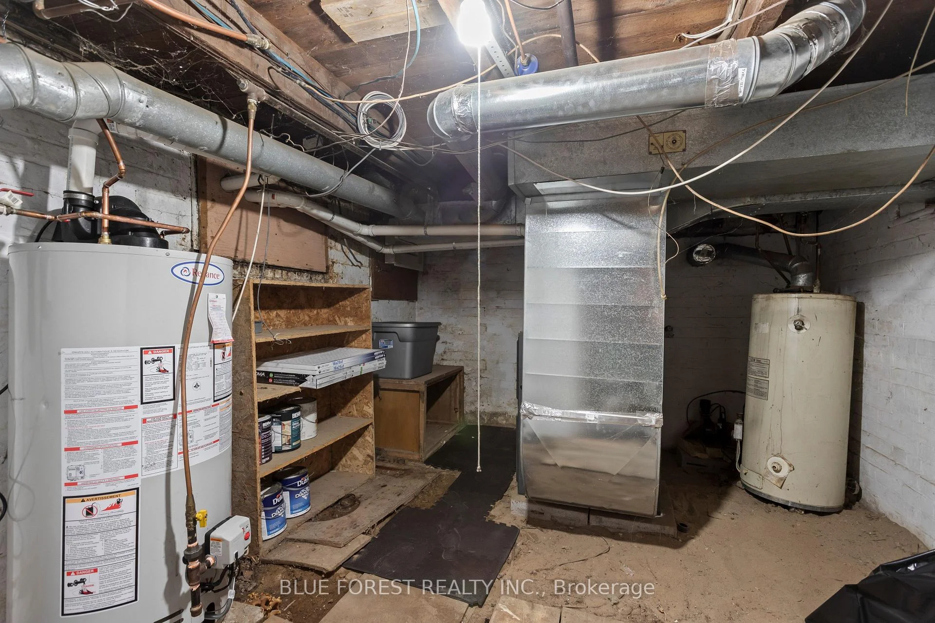 Photo 38 of 832 Queens Avenue, London, East G — HOMEH
