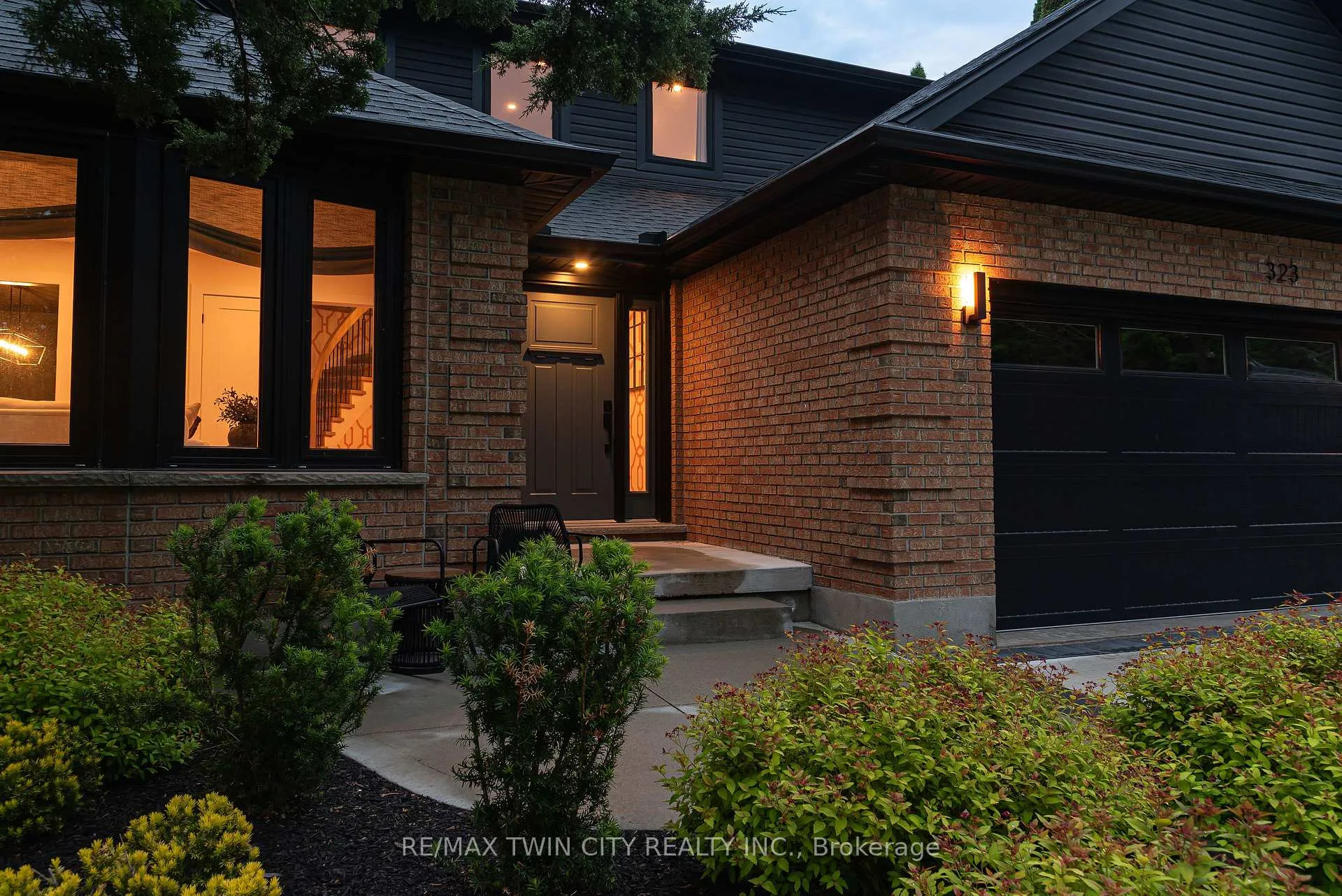 Photo 5 of 323 Calvington Place, Waterloo — HOMEH