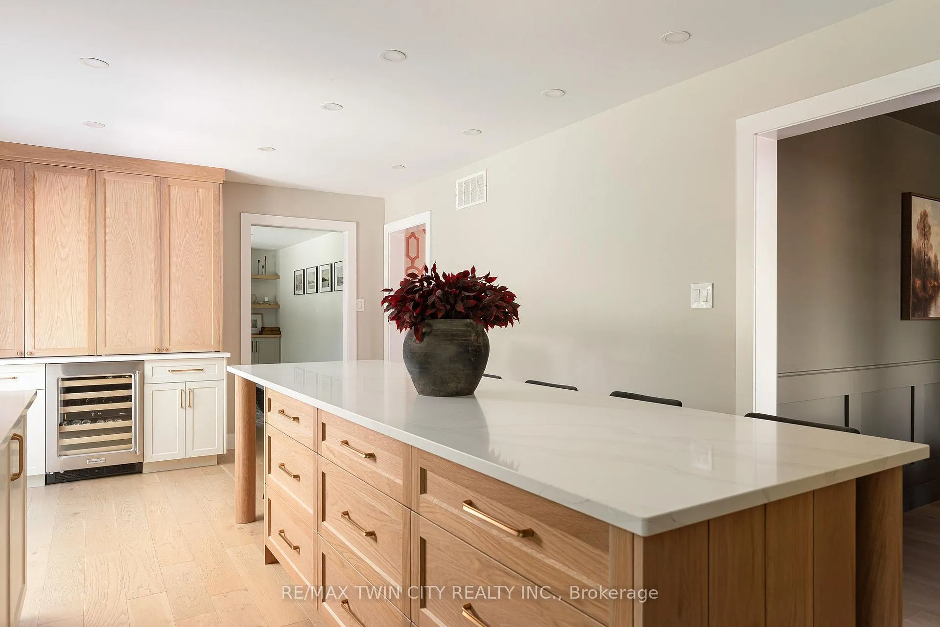 Photo 11 of 323 Calvington Place, Waterloo — HOMEH