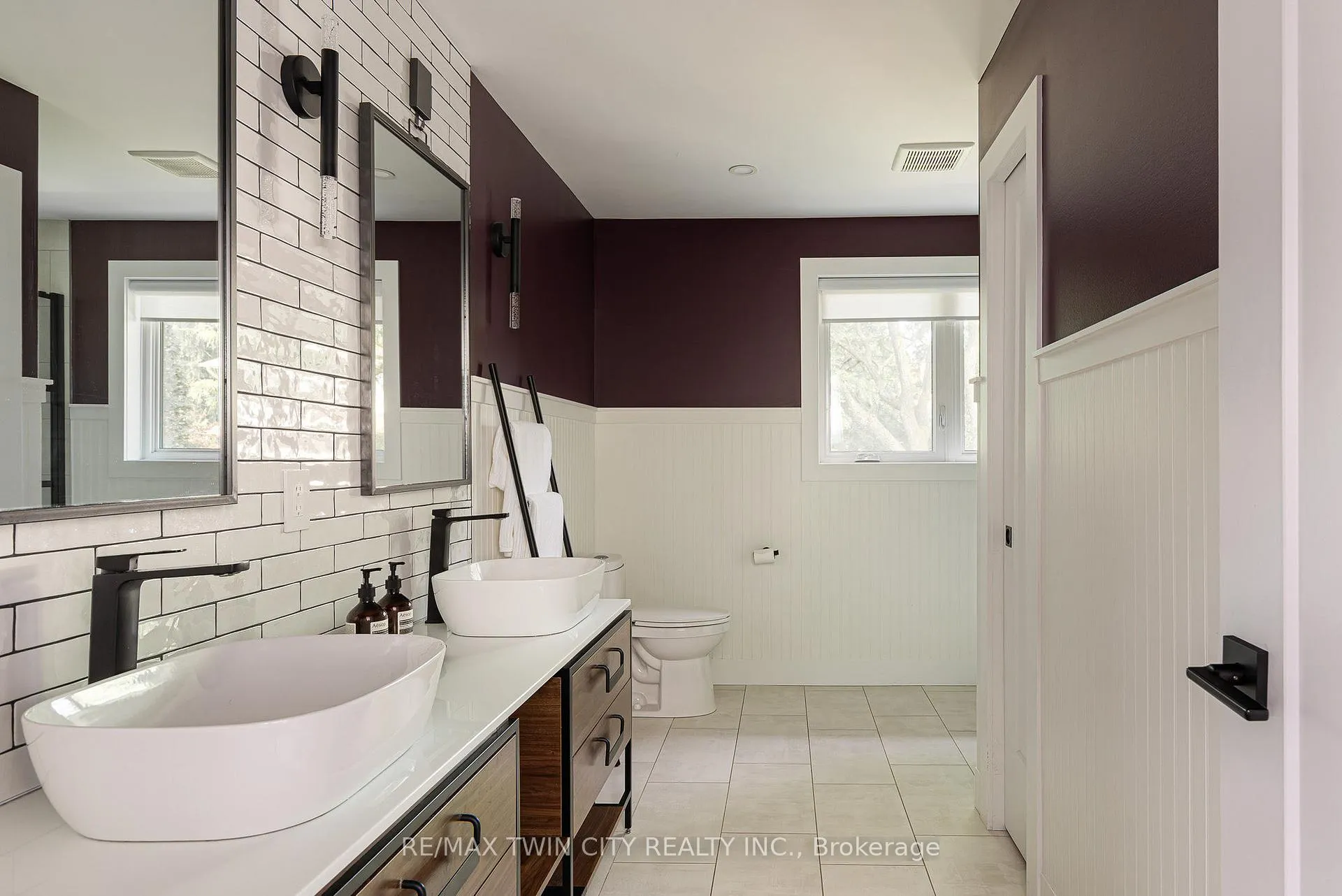 Photo 21 of 323 Calvington Place, Waterloo — HOMEH