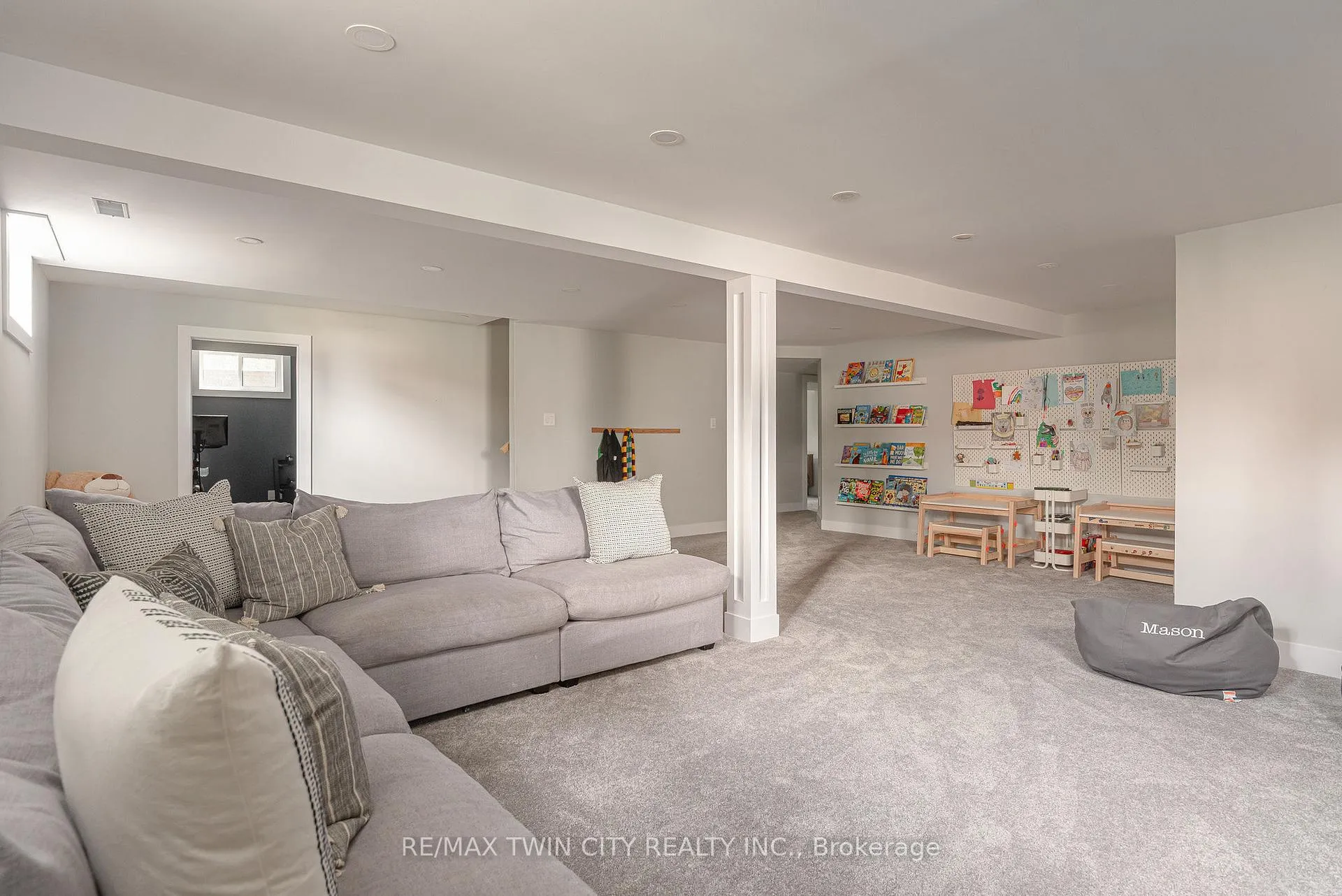 Photo 28 of 323 Calvington Place, Waterloo — HOMEH
