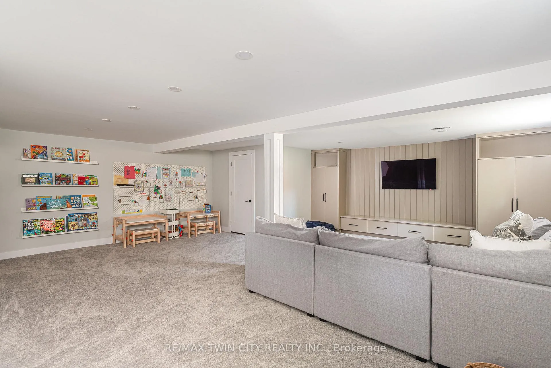 Photo 29 of 323 Calvington Place, Waterloo — HOMEH