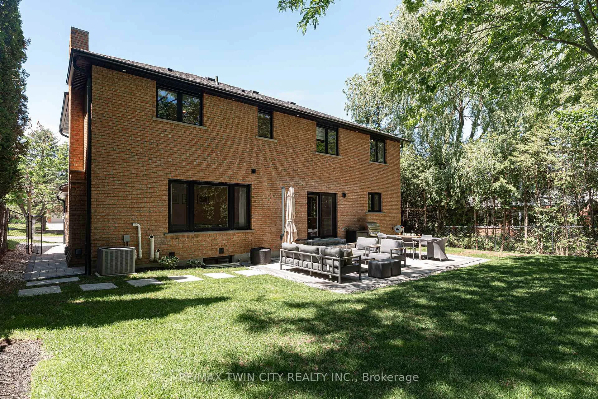 Photo 34 of 323 Calvington Place, Waterloo — HOMEH
