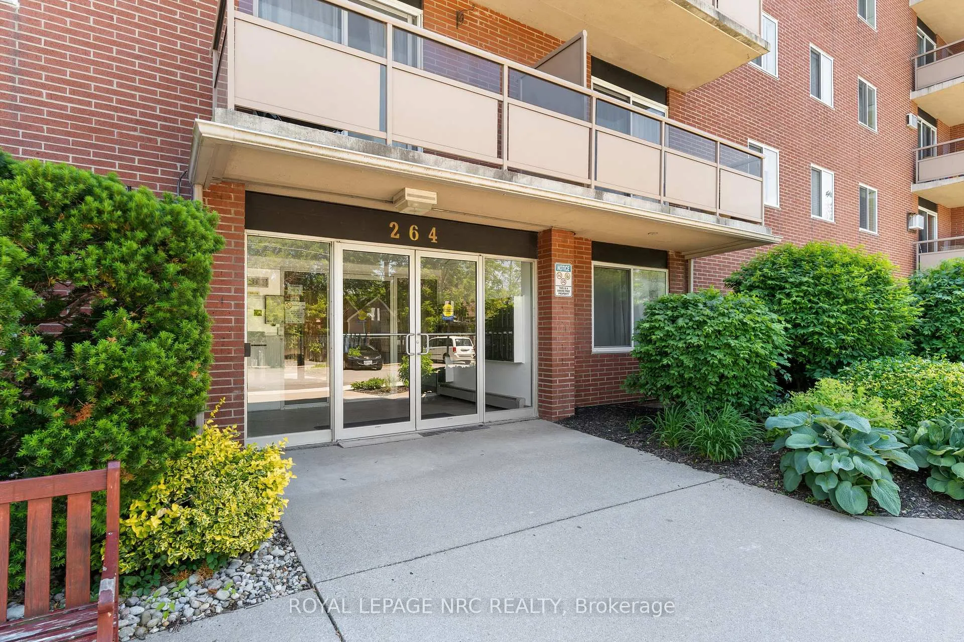 Photo 4 of Unit 501, 264 Grantham Avenue, St. Catharines, Carlton/Bunting — HOMEH
