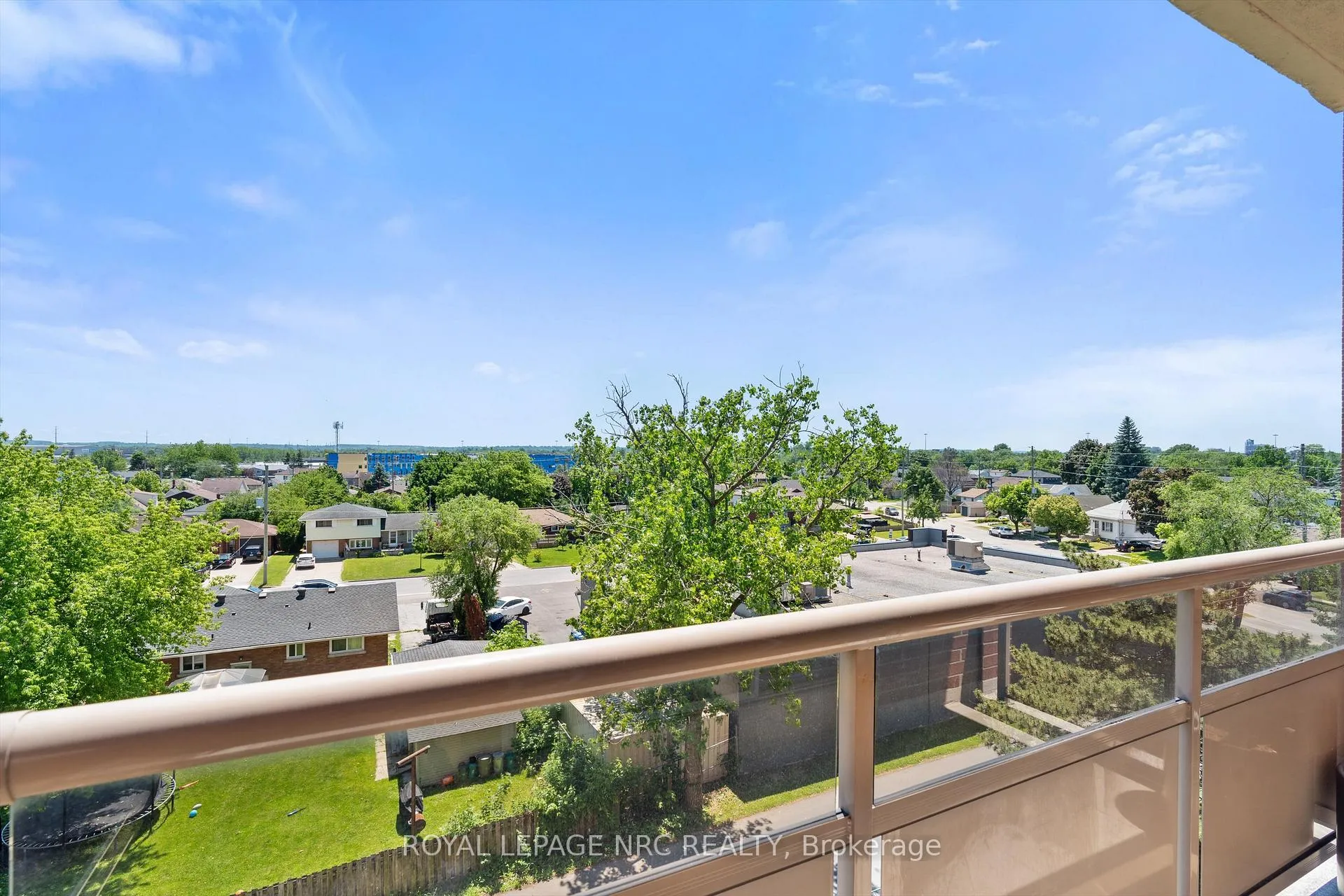 Photo 11 of Unit 501, 264 Grantham Avenue, St. Catharines, Carlton/Bunting — HOMEH