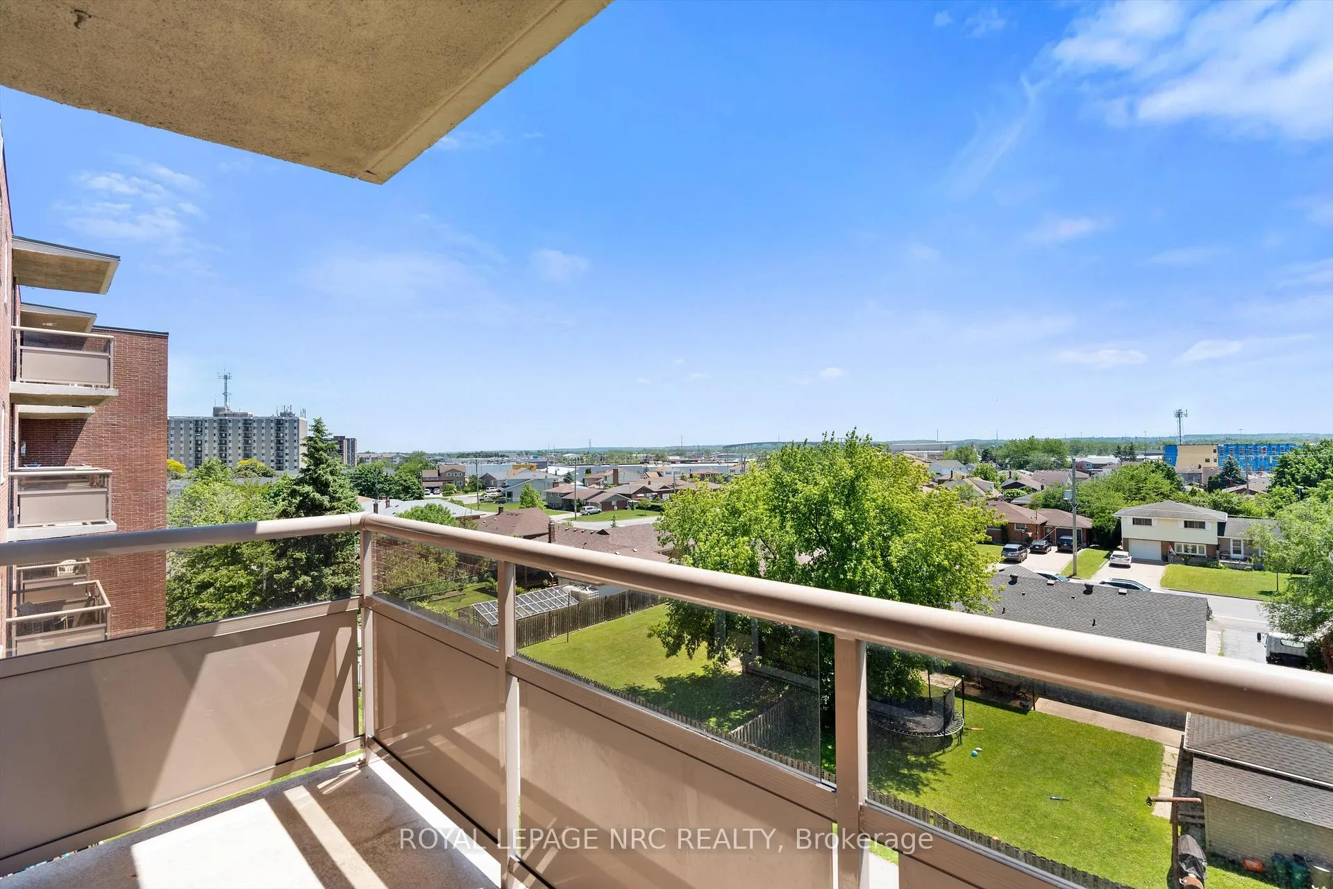 Photo 12 of Unit 501, 264 Grantham Avenue, St. Catharines, Carlton/Bunting — HOMEH