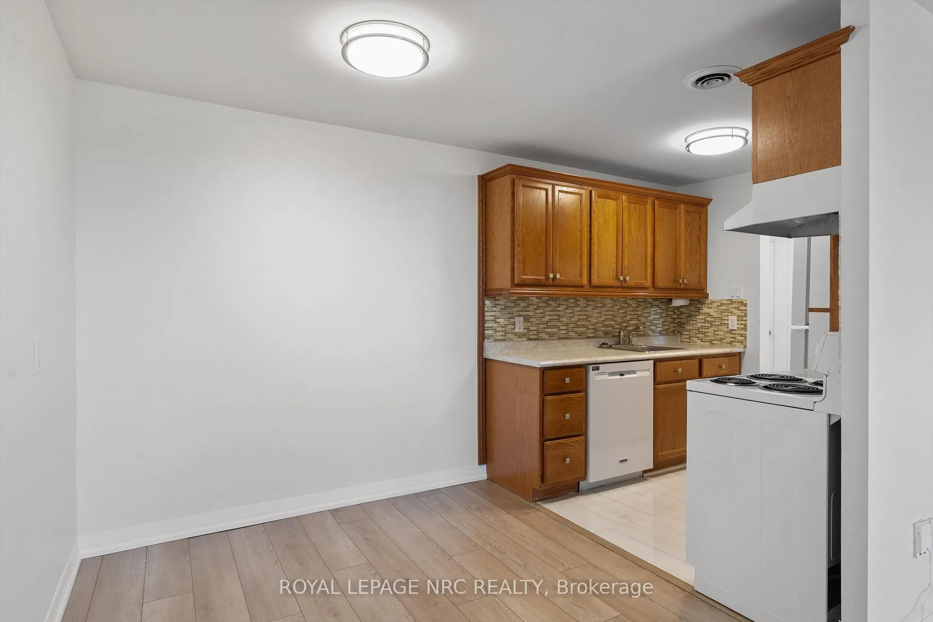 Photo 13 of Unit 501, 264 Grantham Avenue, St. Catharines, Carlton/Bunting — HOMEH
