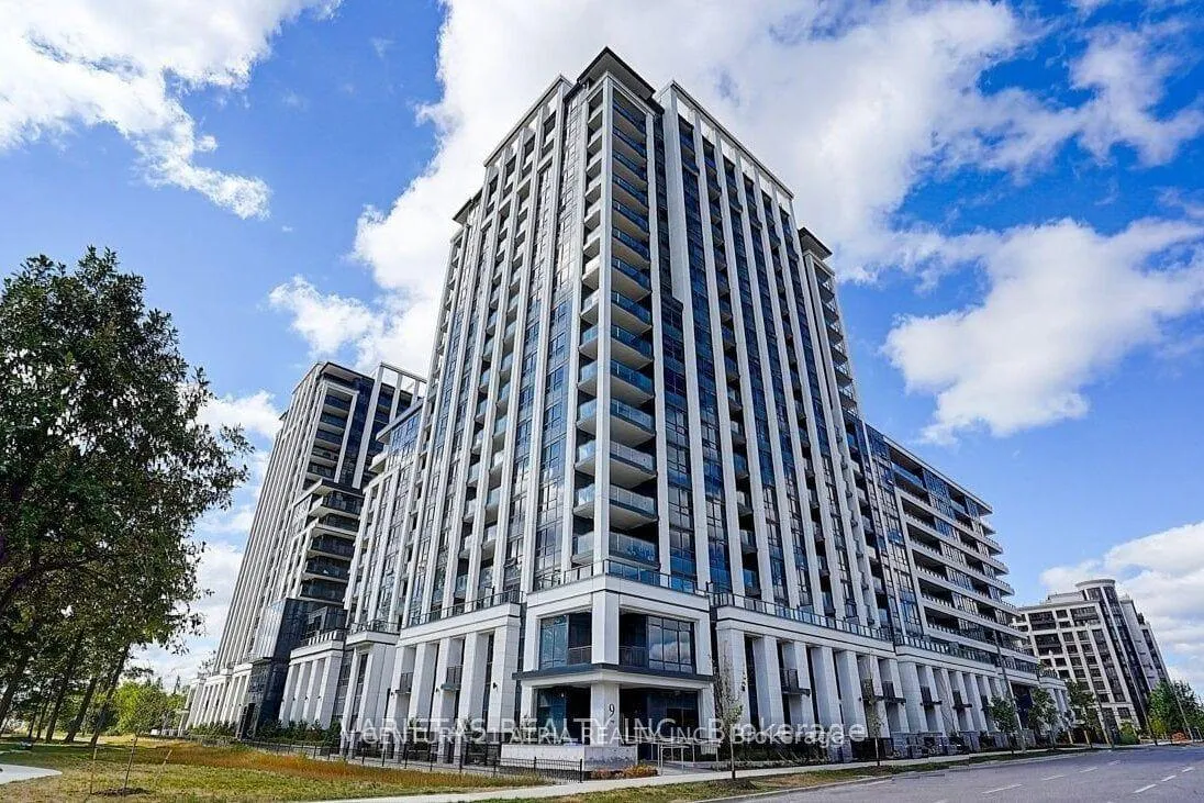 Front of Unit 523, 8 Cedarland Drive