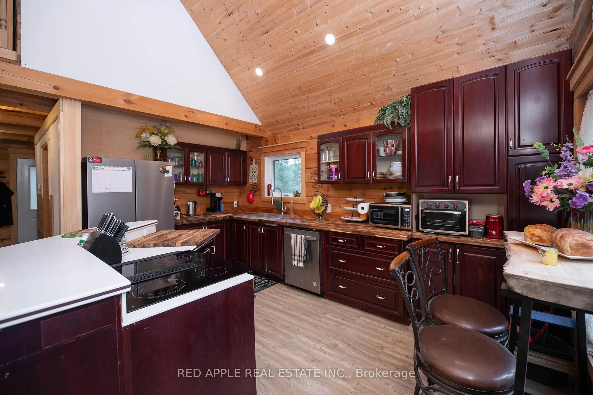 Photo 8 of 1392 Carroll Road, Dysart et al, Dudley — HOMEH