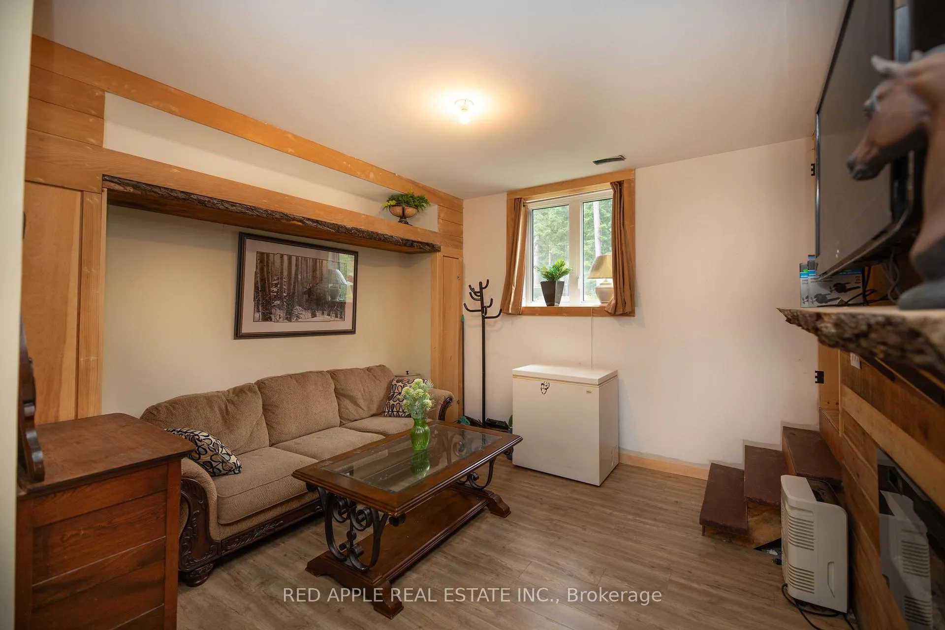 Photo 21 of 1392 Carroll Road, Dysart et al, Dudley — HOMEH