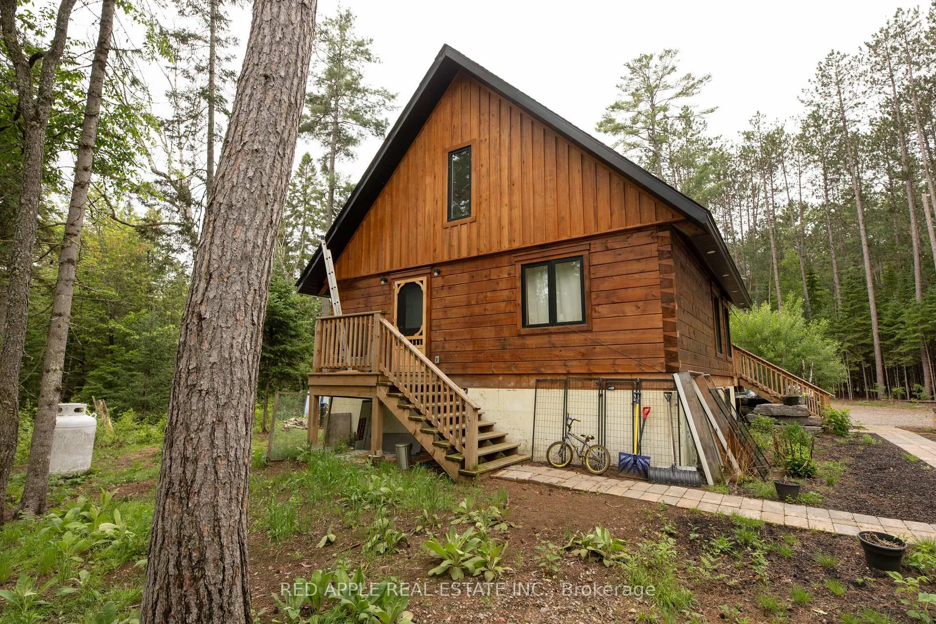 Photo 25 of 1392 Carroll Road, Dysart et al, Dudley — HOMEH
