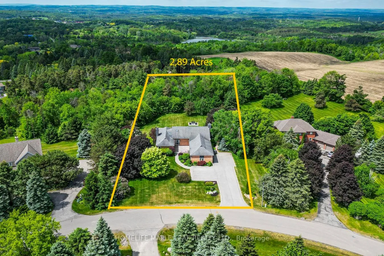Photo 1 of 8 Coates Hill Court, Caledon, Palgrave — HOMEH