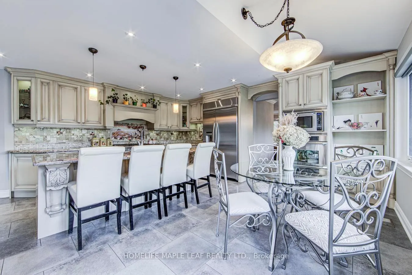 Photo 10 of 8 Coates Hill Court, Caledon, Palgrave — HOMEH