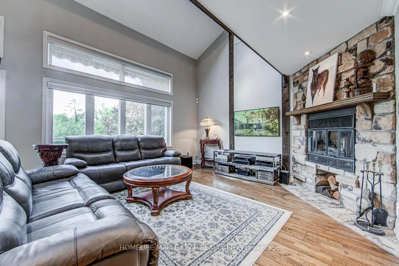 Photo 15 of 8 Coates Hill Court, Caledon, Palgrave — HOMEH