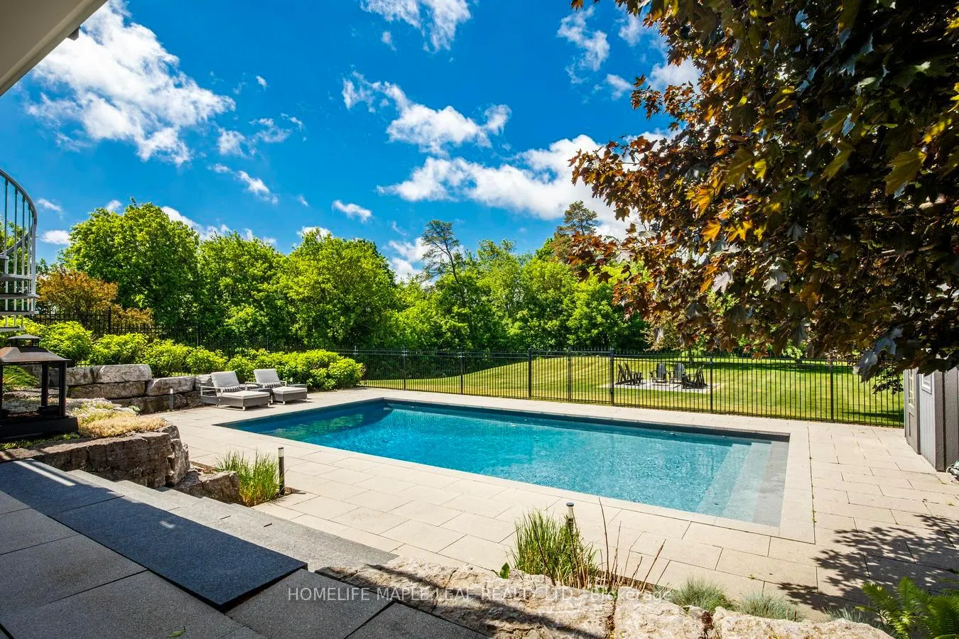 Photo 45 of 8 Coates Hill Court, Caledon, Palgrave — HOMEH