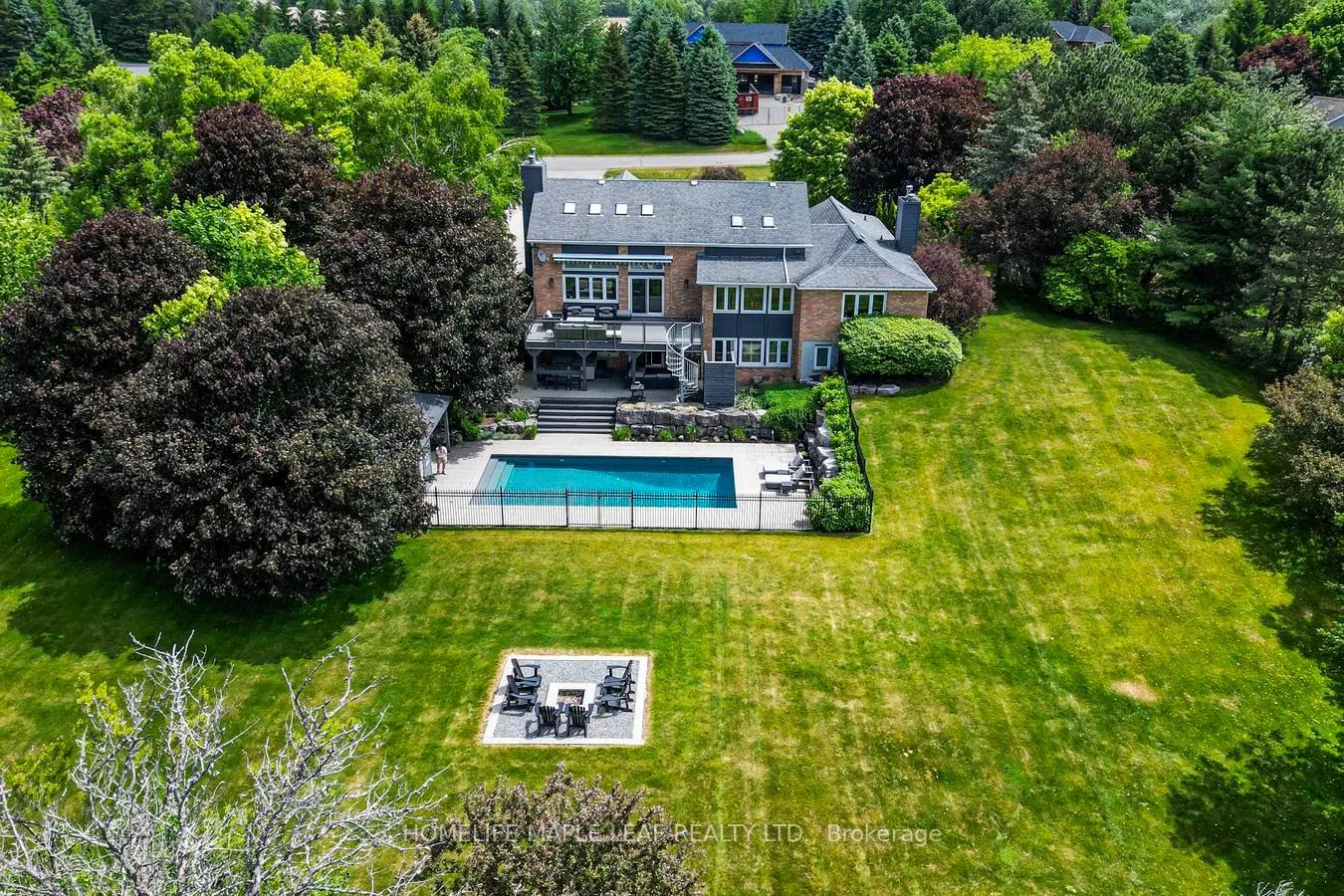 Photo 48 of 8 Coates Hill Court, Caledon, Palgrave — HOMEH