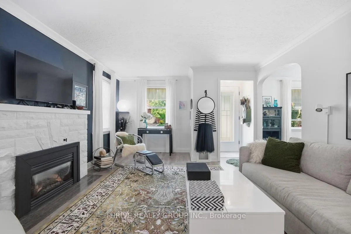 Photo 6 of 1031 William Street, London, East B — HOMEH